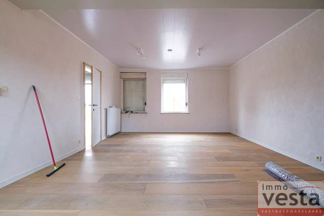 Verzorgde woning met drie slaapkamers foto 4