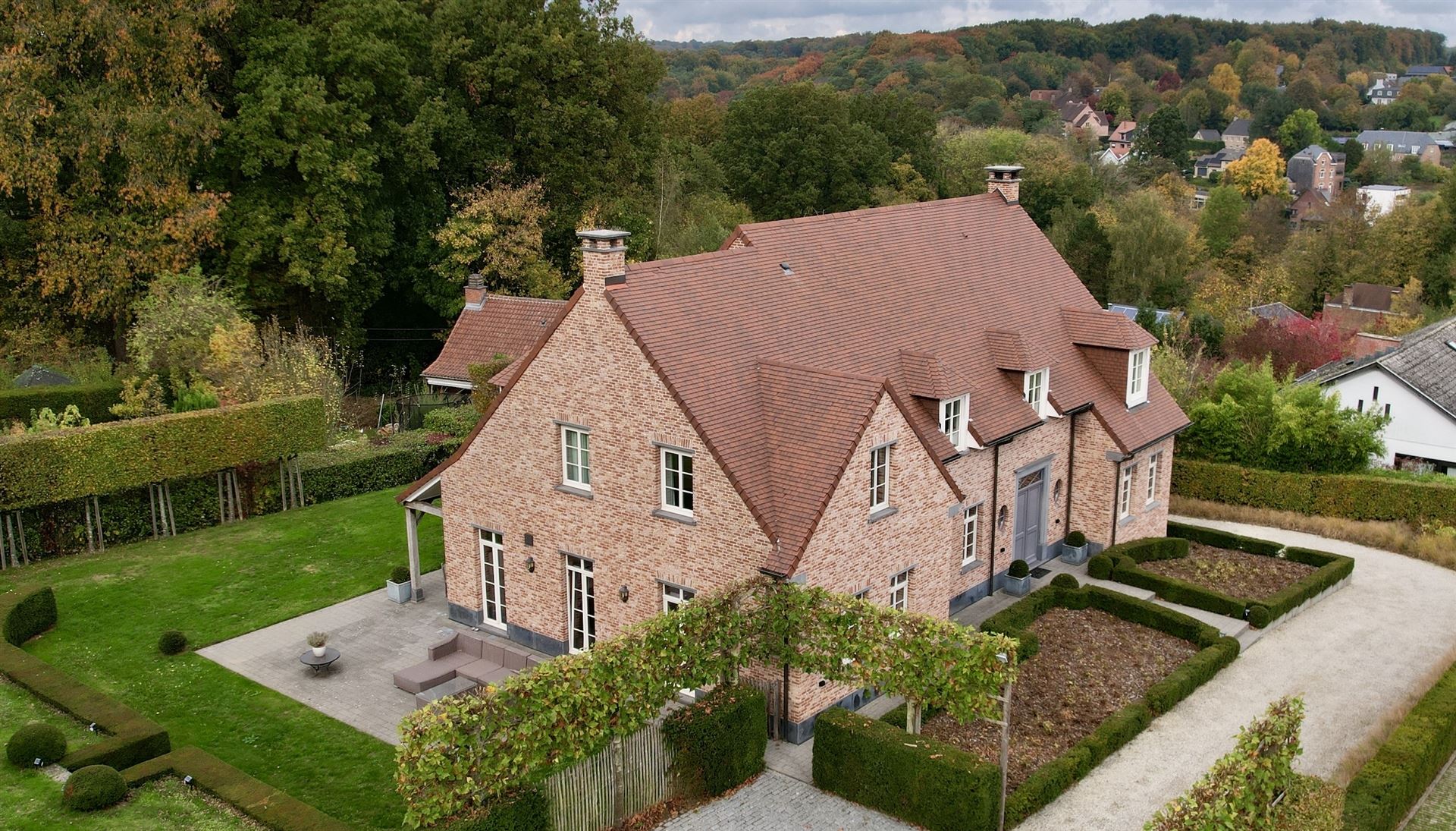 Prachtige, elegante villa op rustige locatie foto 2