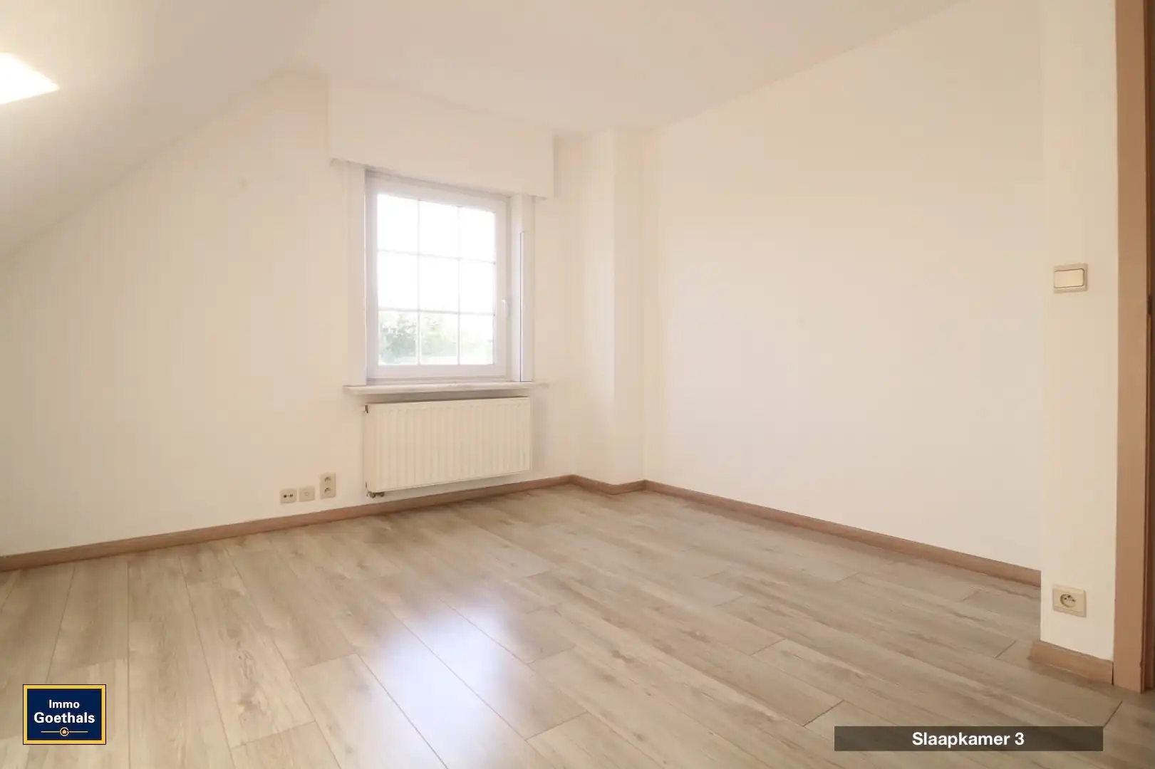 Goed onderhouden woning met tuin, terras en garage. foto 25