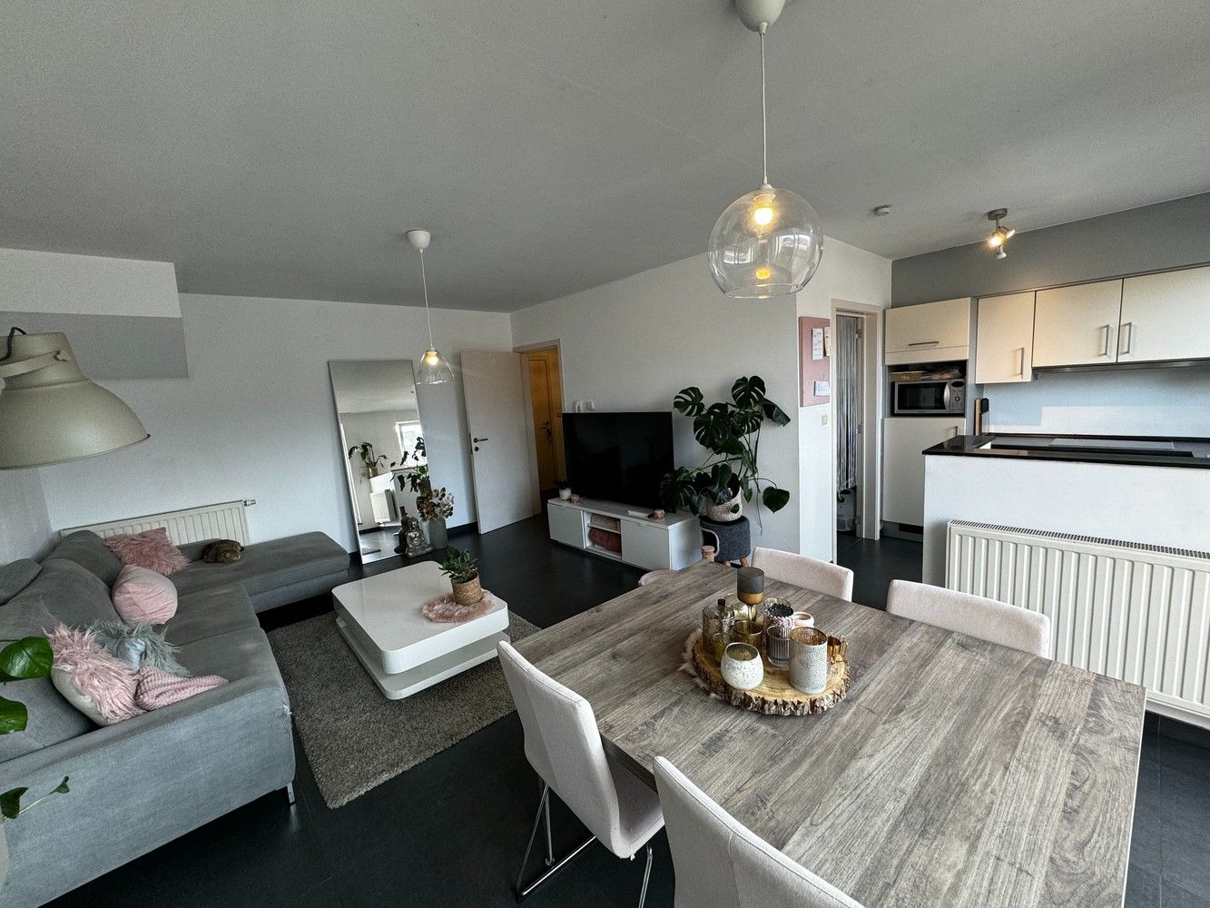 Stijlvol duplex appartement in het centrum van Zutendaal foto 4