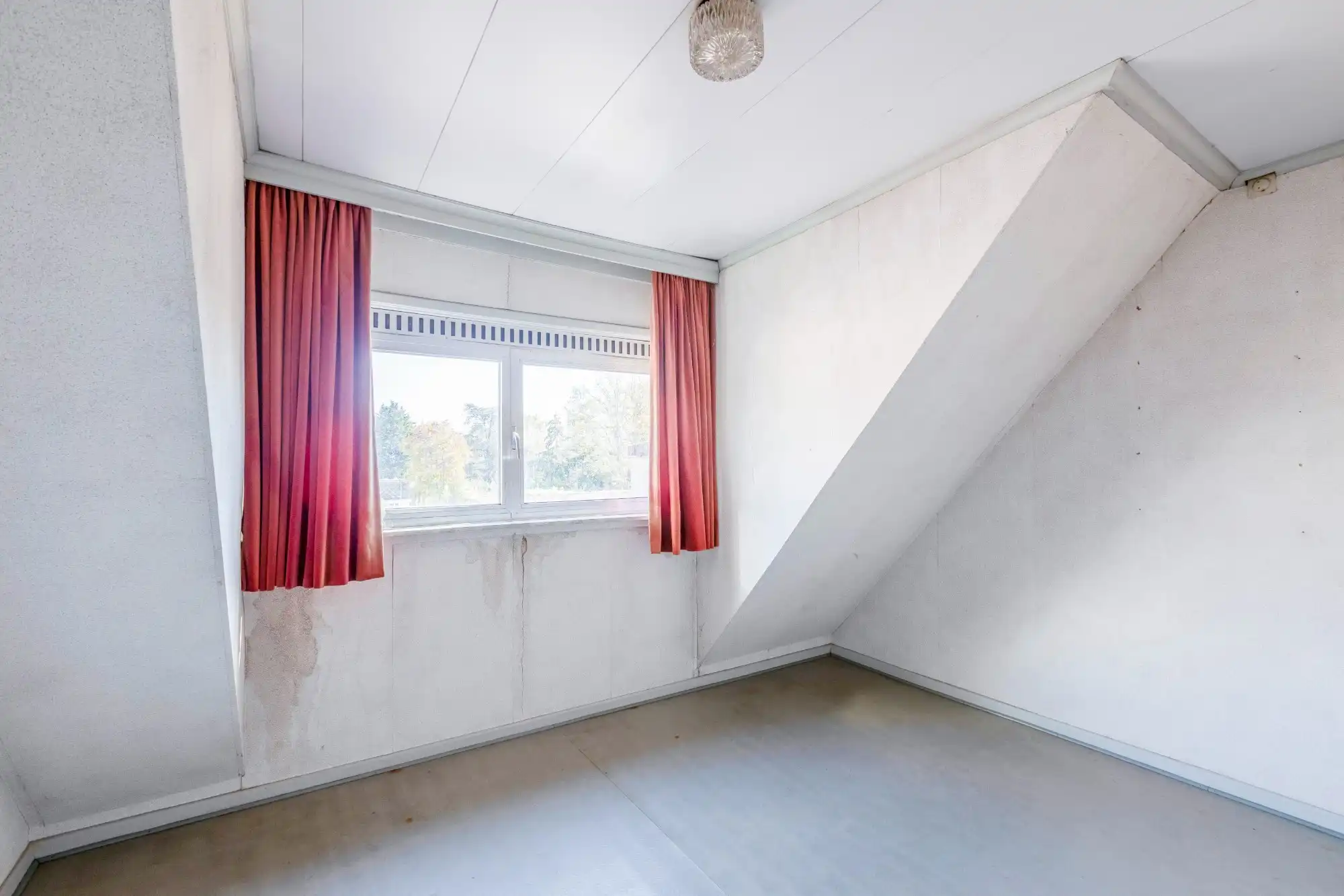 Kansrijke renovatiewoning in hartje Sint-Niklaas foto 12