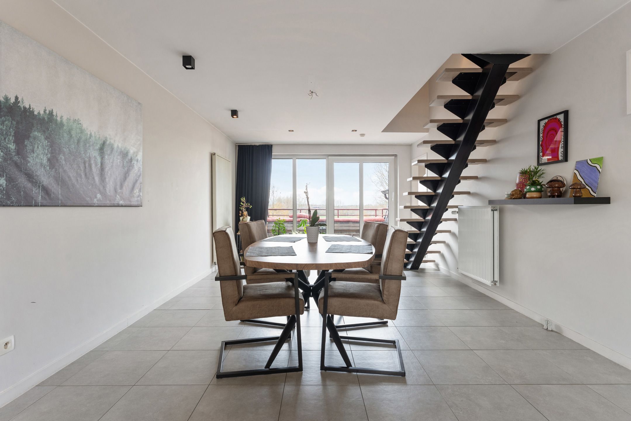 Instapklaar duplex appartement te Bilzen foto 3