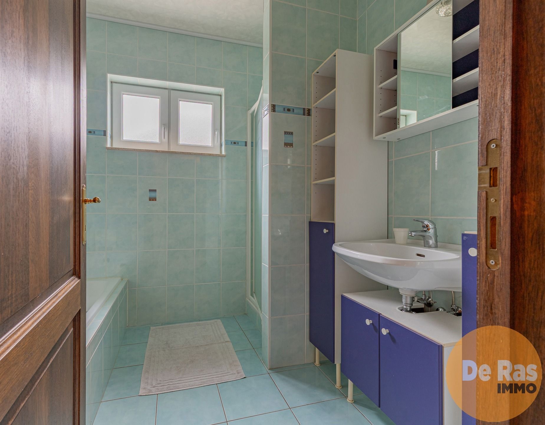 WICHELEN - Goed onderhouden woning op goede locatie met tuin foto 10