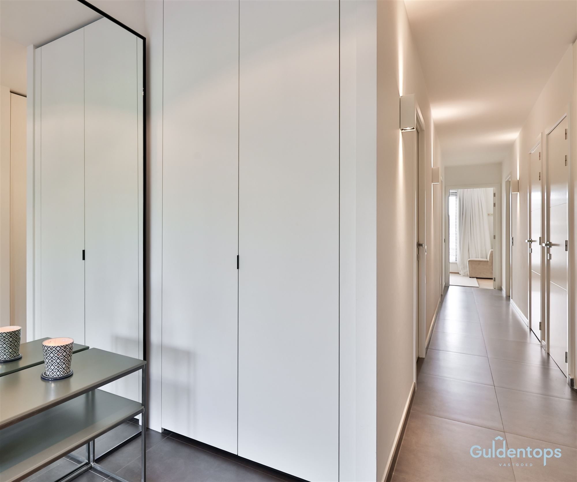 Knap ruim luxueus appartement op absolute toplocatie foto 18
