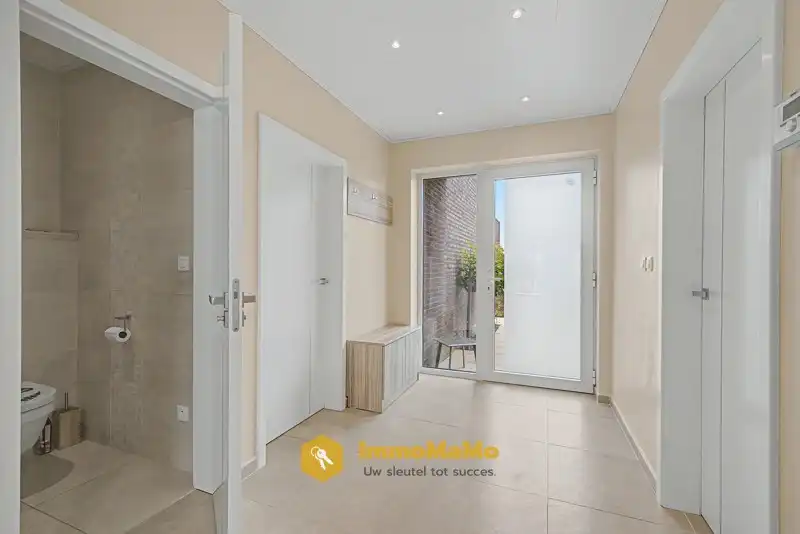 VERKOCHT - RUSTIG GELEGEN VILLA MET 3 (BAD)KAMERS TE KOOP IN WACHTEBEKE foto 7