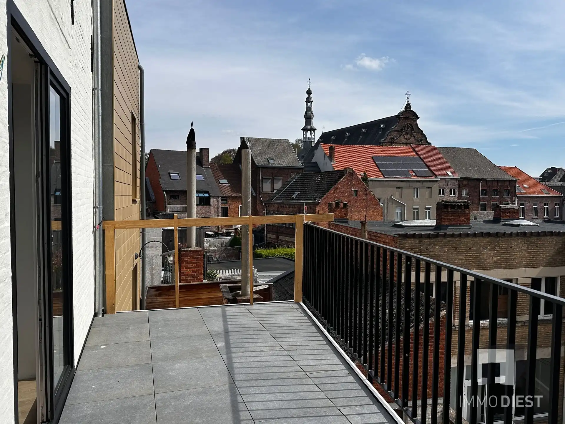 Knap appartement met terras en 2 slpks - centrum Diest - veel lichtinval foto 12