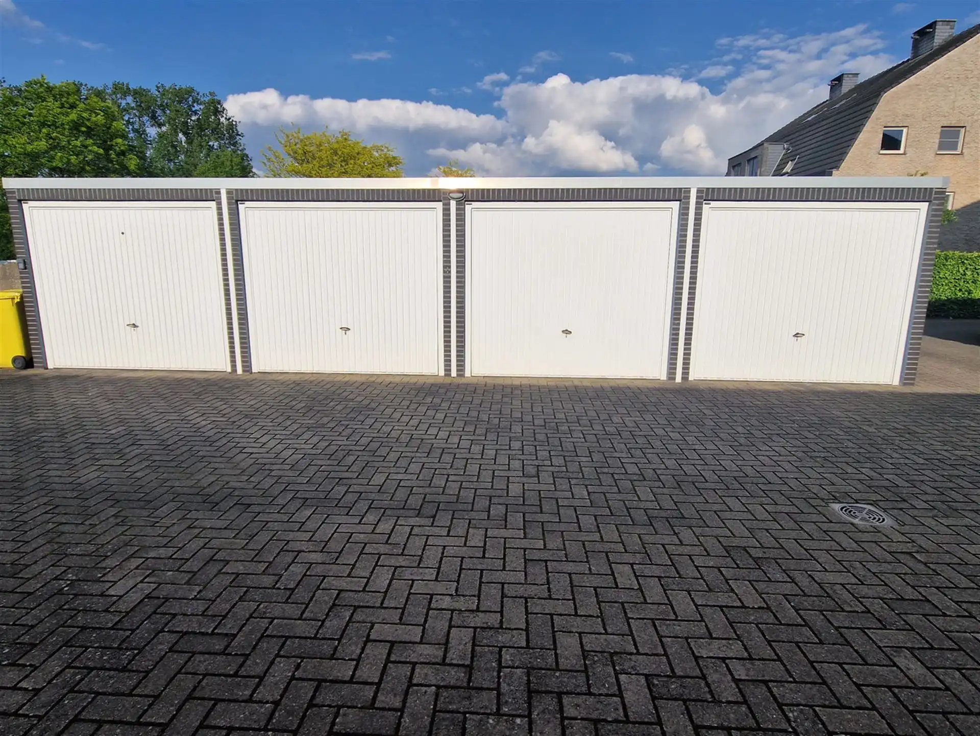 Ruim Appartement met 2 slpk, zuidgericht terras en tuin. Garagebox inclusief. foto 11