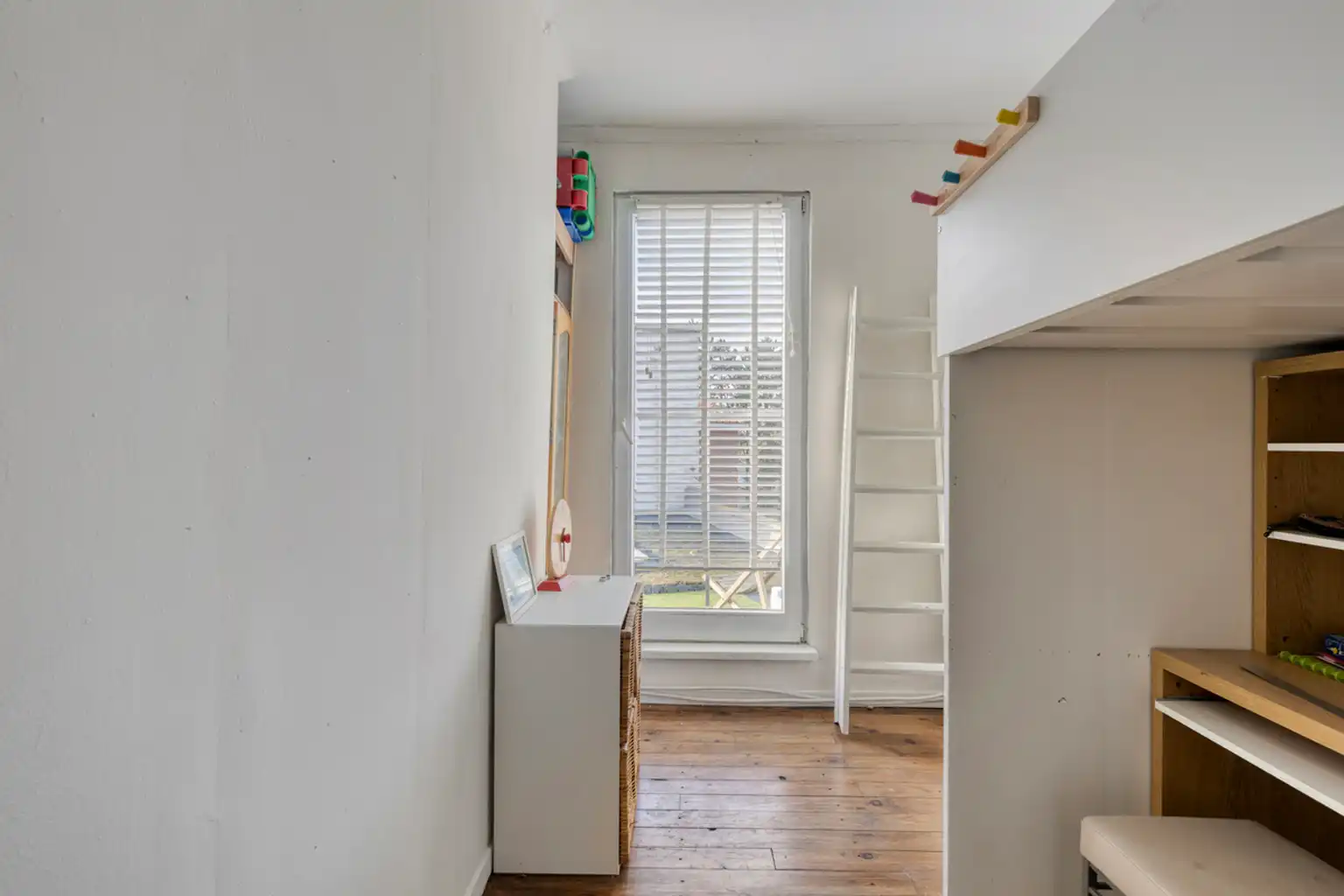 Gerenoveerde 3-gevelwoning centraal gelegen te Asse foto 13
