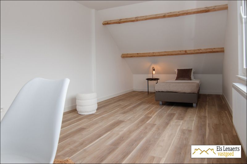 Prachtig gerenoveerde woning op topligging! foto 30