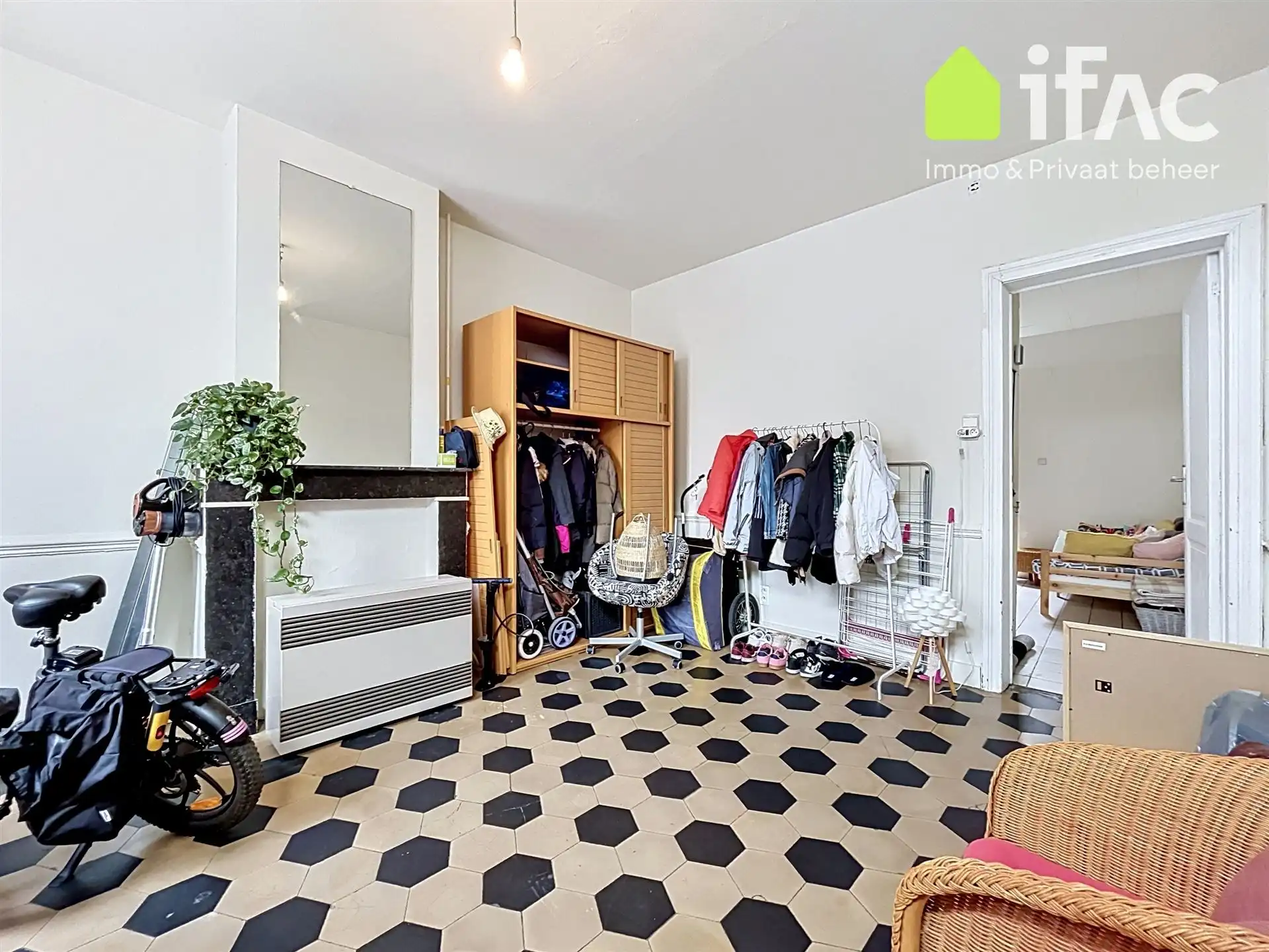 Uitstekend gelegen woning met 3 slaapkamers foto 5