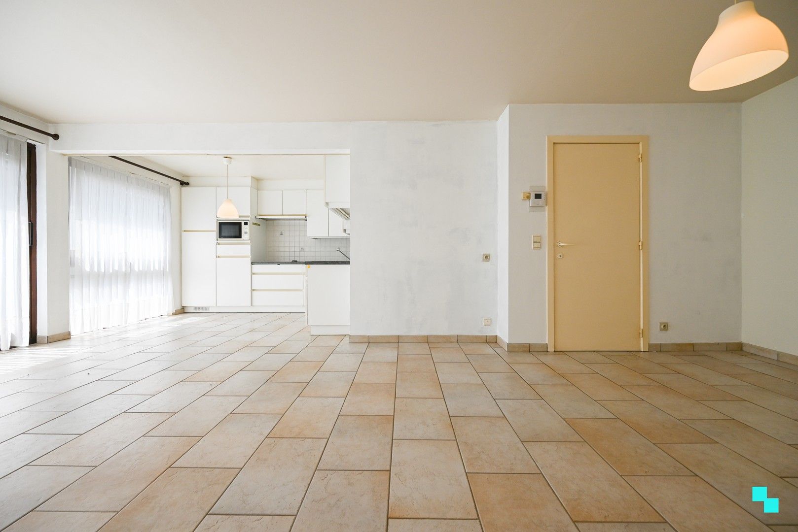 Energiezuinig op te frissen appartement te Melkmarkt, Izegem foto 4