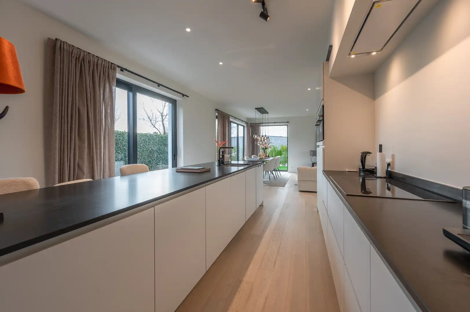 Alleenstaande moderne villa gelegen in een rustige residentiële omgeving te Knokke foto 7