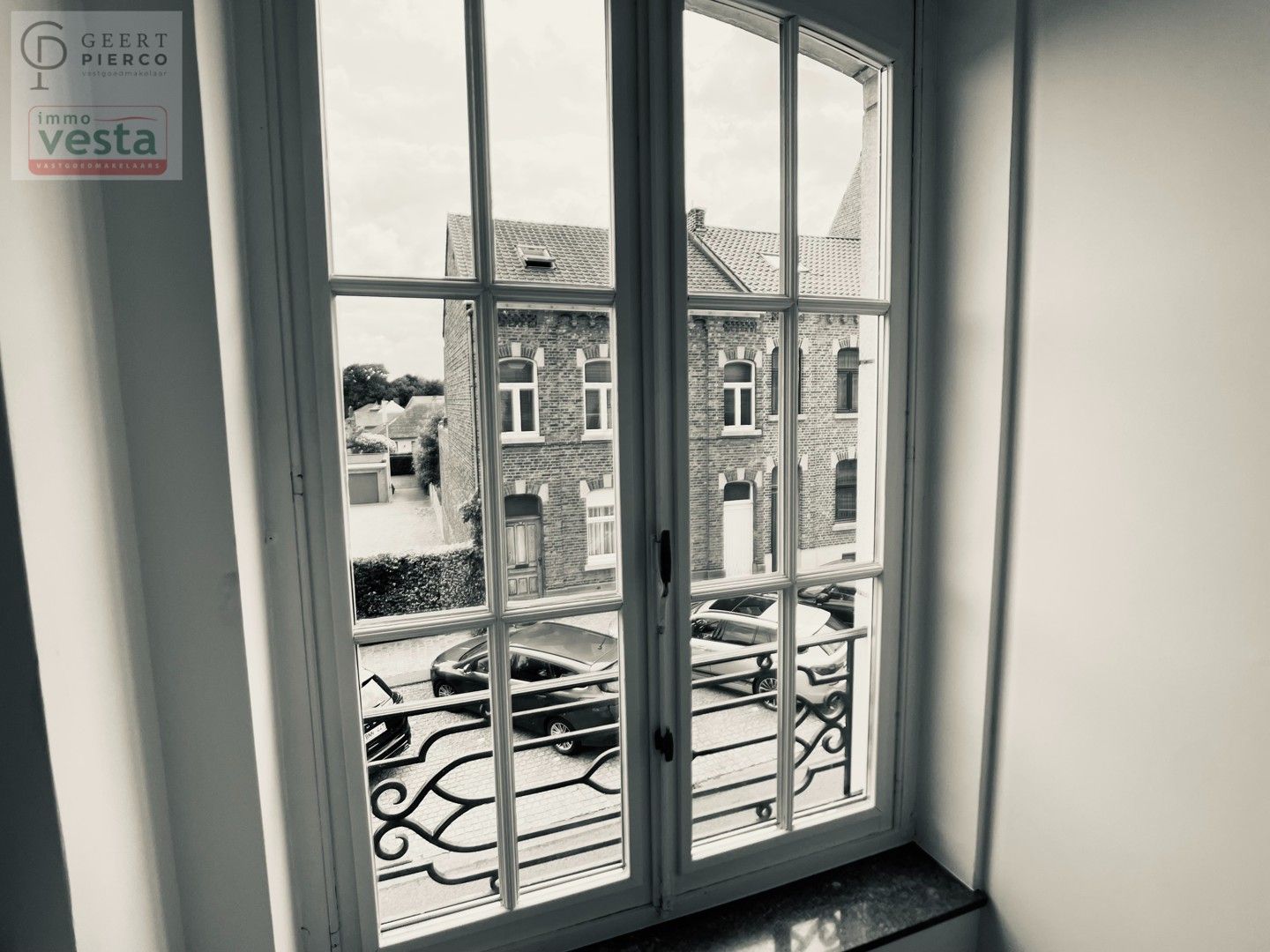 Prachtige gerenoveerde gezinswoning foto 34