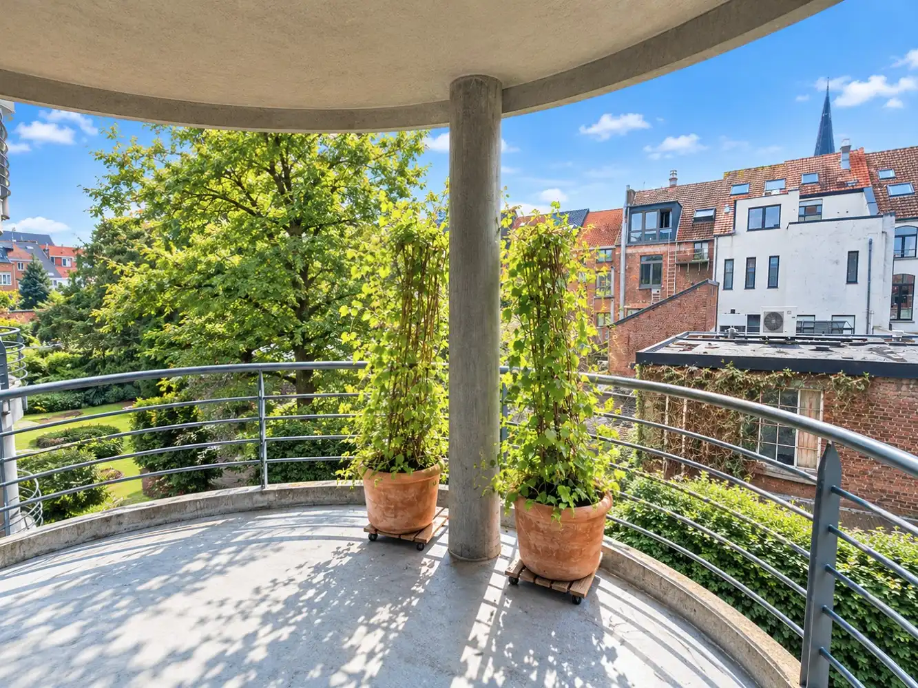 Bemeubeld 2-slaapkamerappartement van 150m² met 2 terrassen en zicht op de Dijle. foto 20