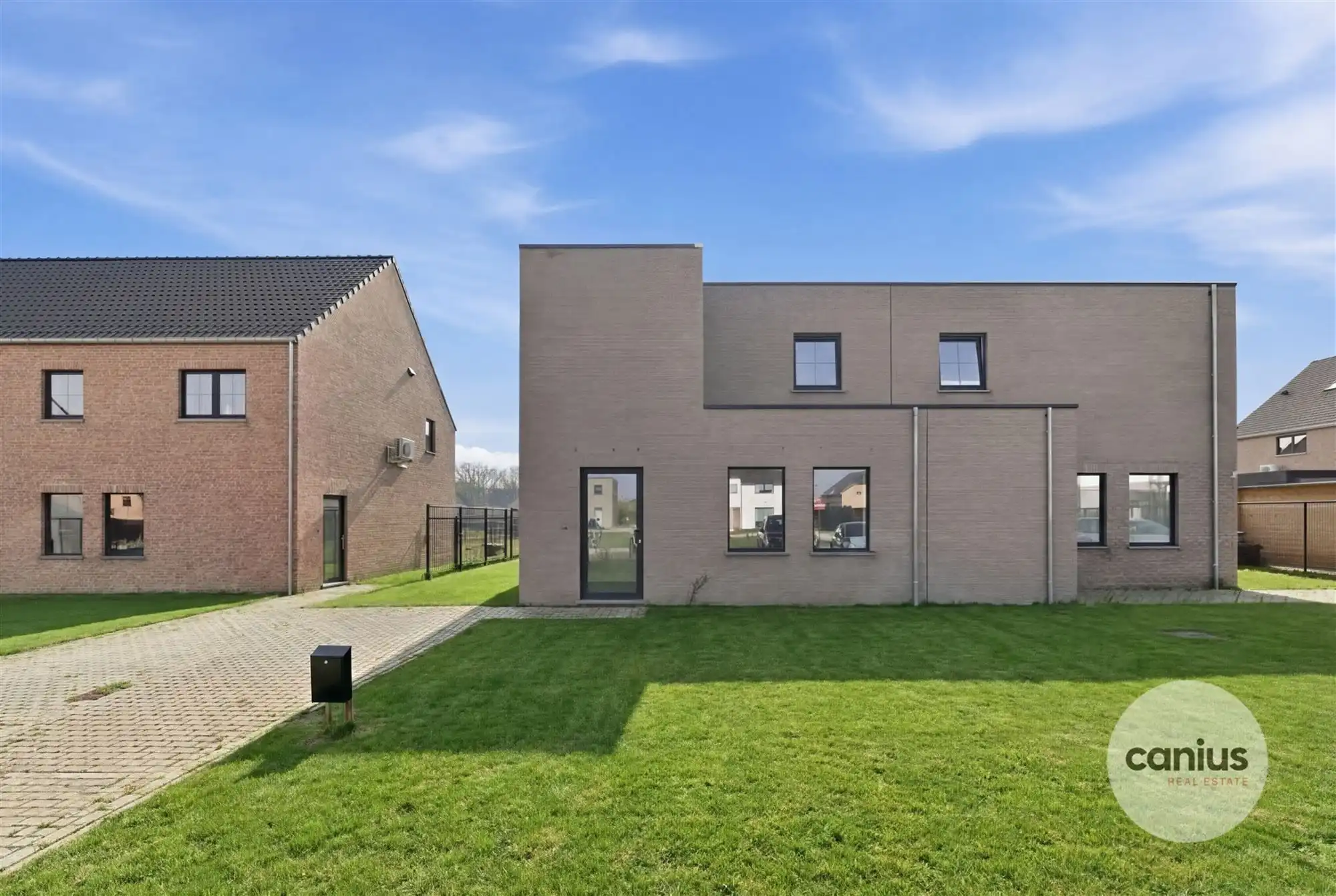 MODERNE WONING MET 3 SLKS & TUIN foto 23