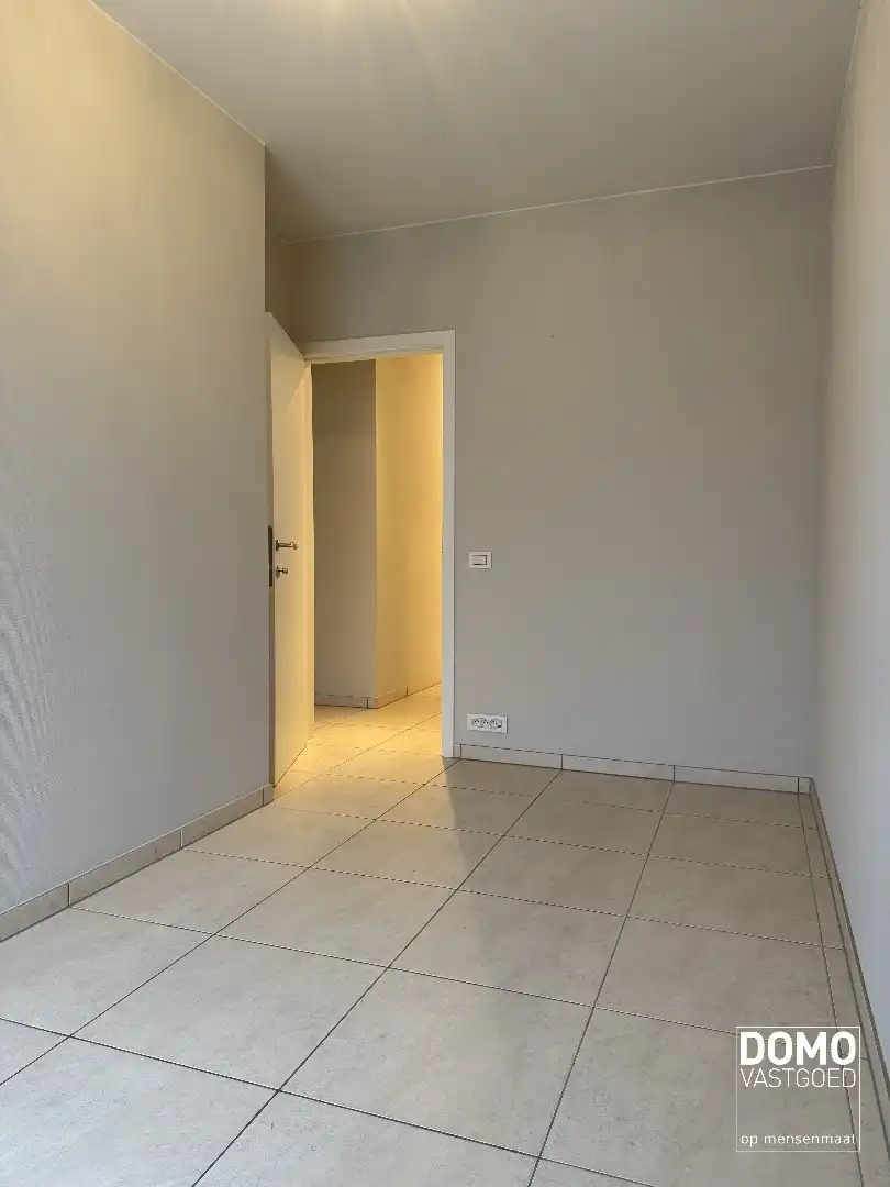 Ruim gemeubeld 2-slaapkamer appartement met terras op benedenverdieping in Halen foto 7