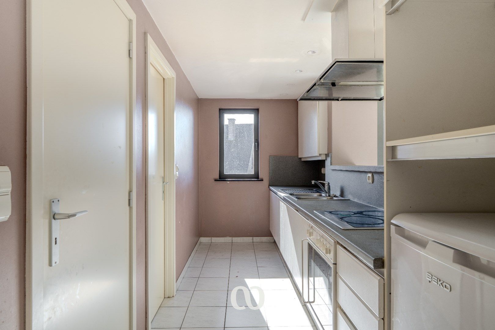Appartement met twee slaapkamers op gunstige locatie foto 8