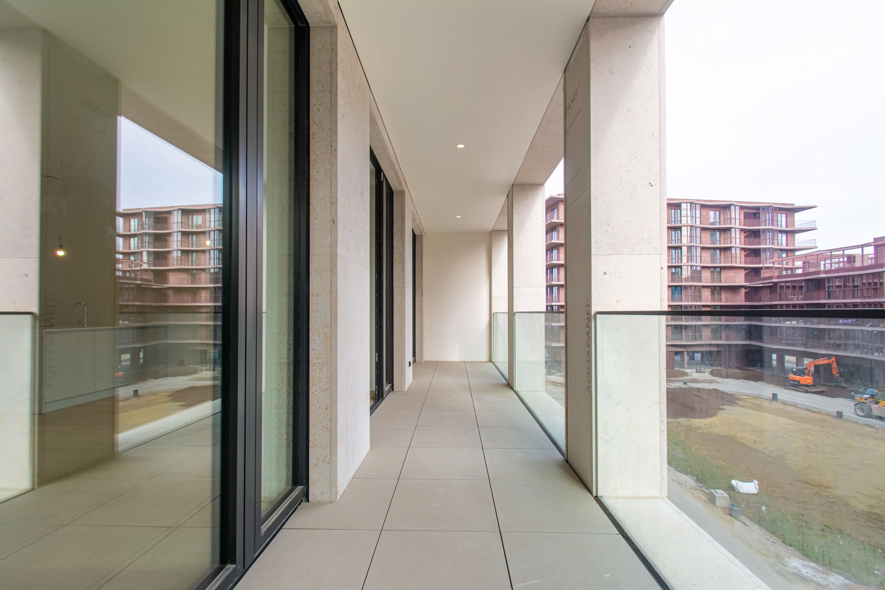 Ruim nieuwbouw ongemeubeld appartement met 2 slaapkamers foto 7