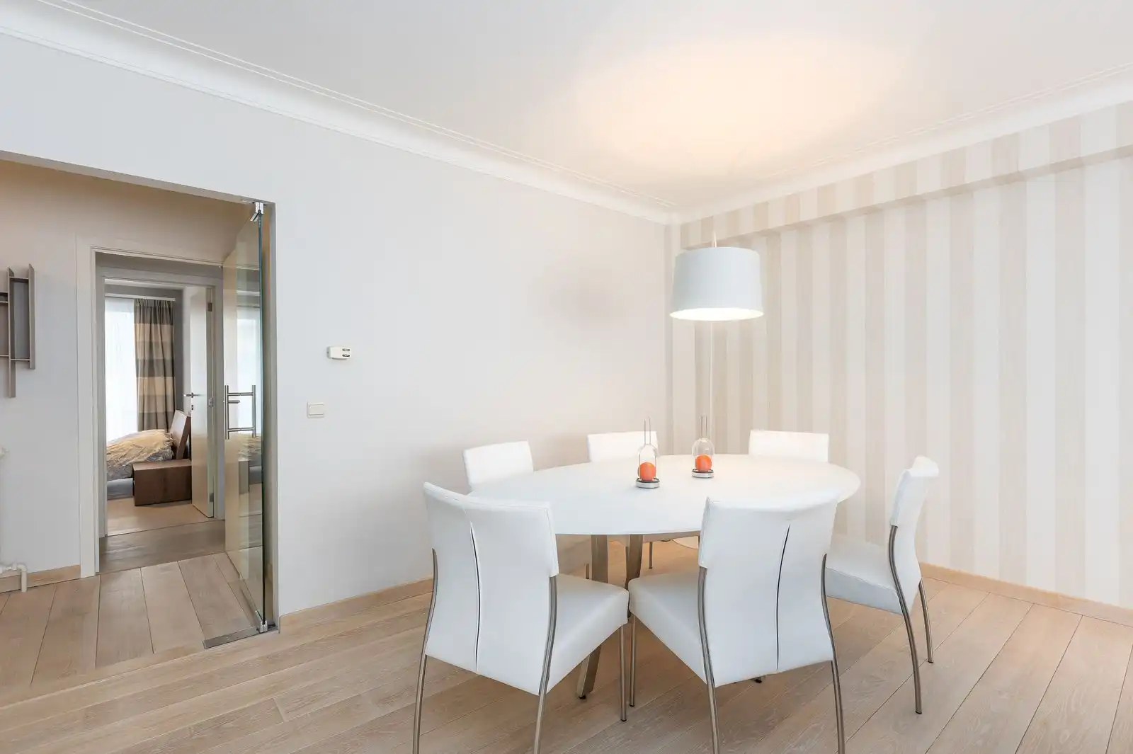 Gerenoveerd appartement met 2 slpk en lateraal zeezicht foto 4