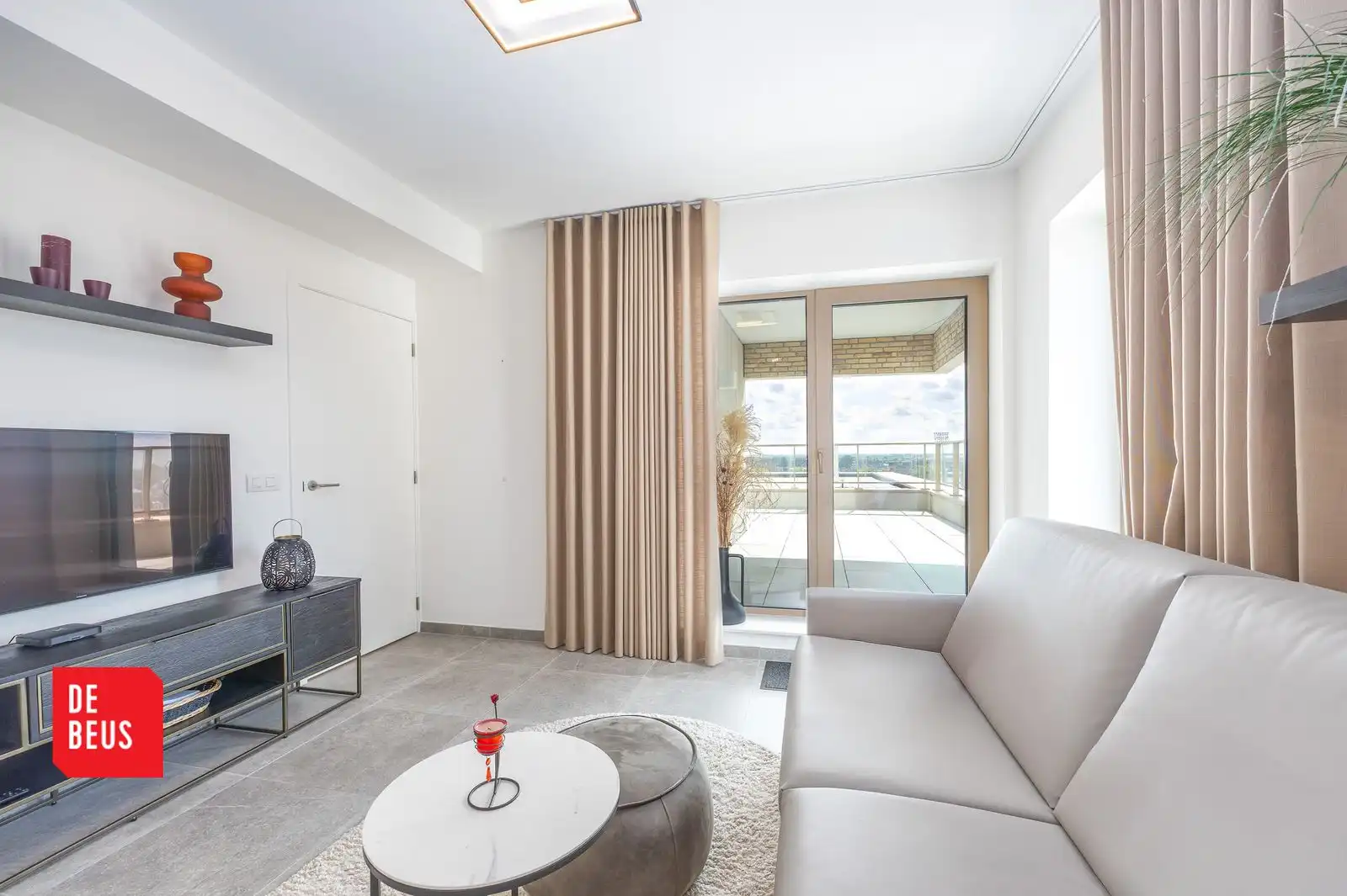 Exclusief appartement met 2 slpk, zonnig leefterras én open zicht foto {{pictureIndex}}