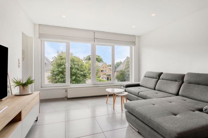 Volledig gerenoveerd 2-slaapkamer appartement op een rustige ligging foto 2
