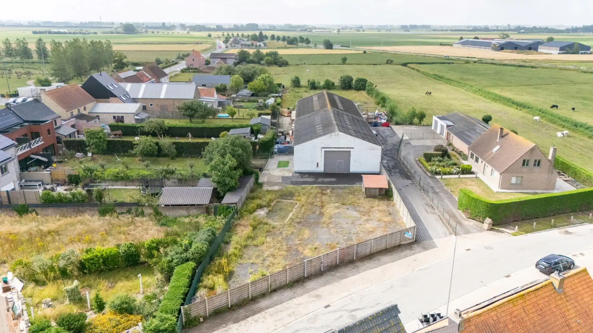 Te koop: Unieke bouwgrond in het hart van pittoresk Slijpe – 748 m² in een groene omgeving foto 9