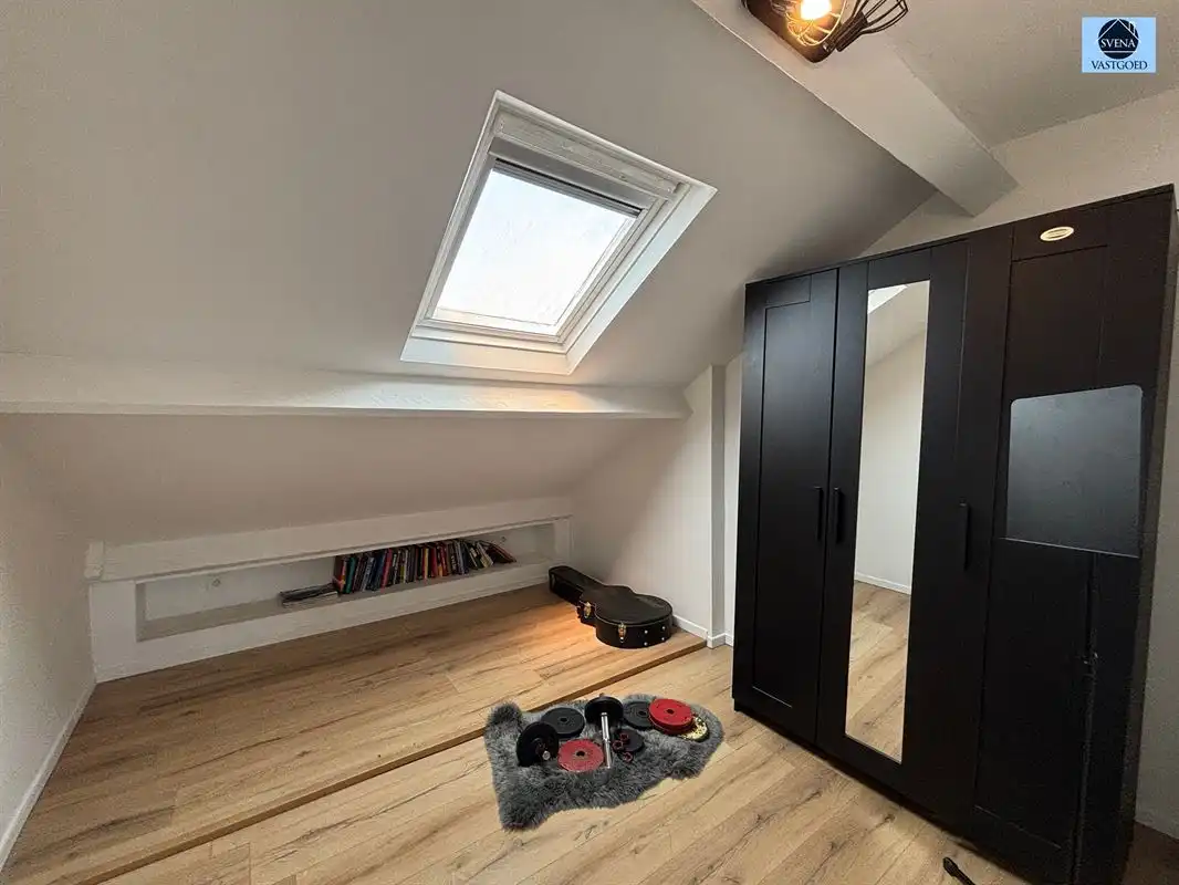 GERENOVEERDE WONING MET 3 SLAAPKAMERS, GARAGE EN TUIN foto 9