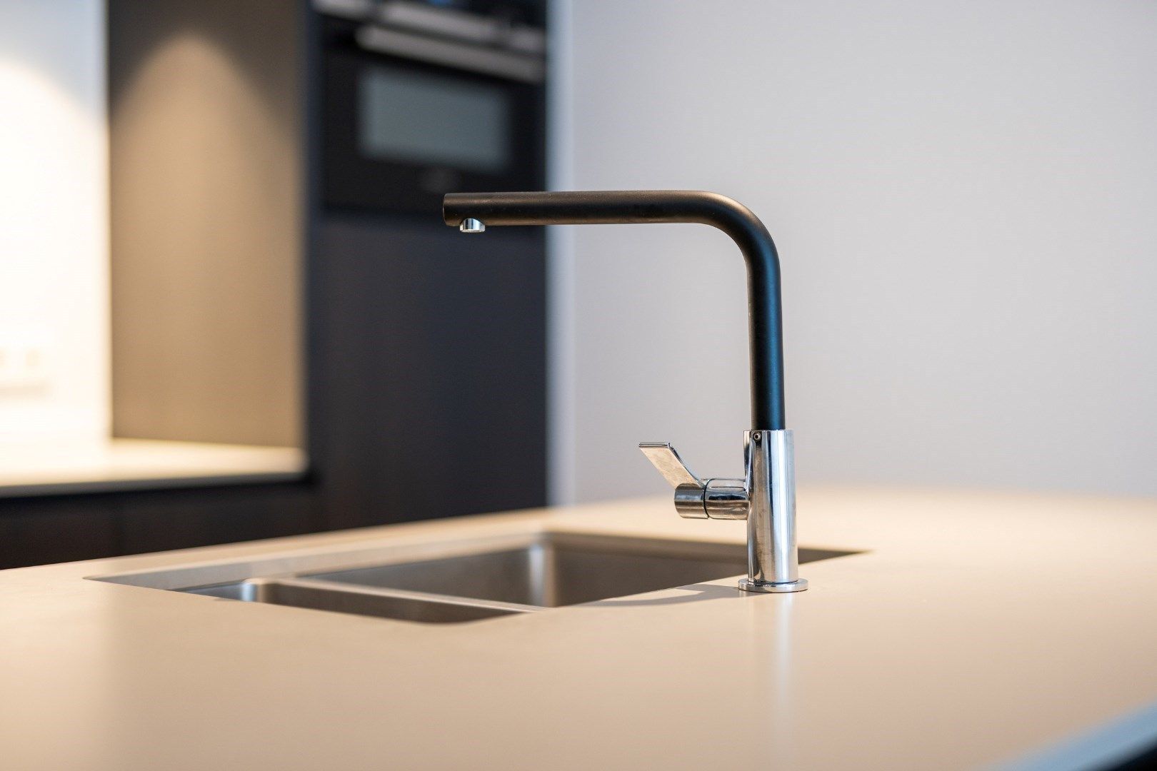 Schitterend villa-appartement aan het van Duyseplein foto 6