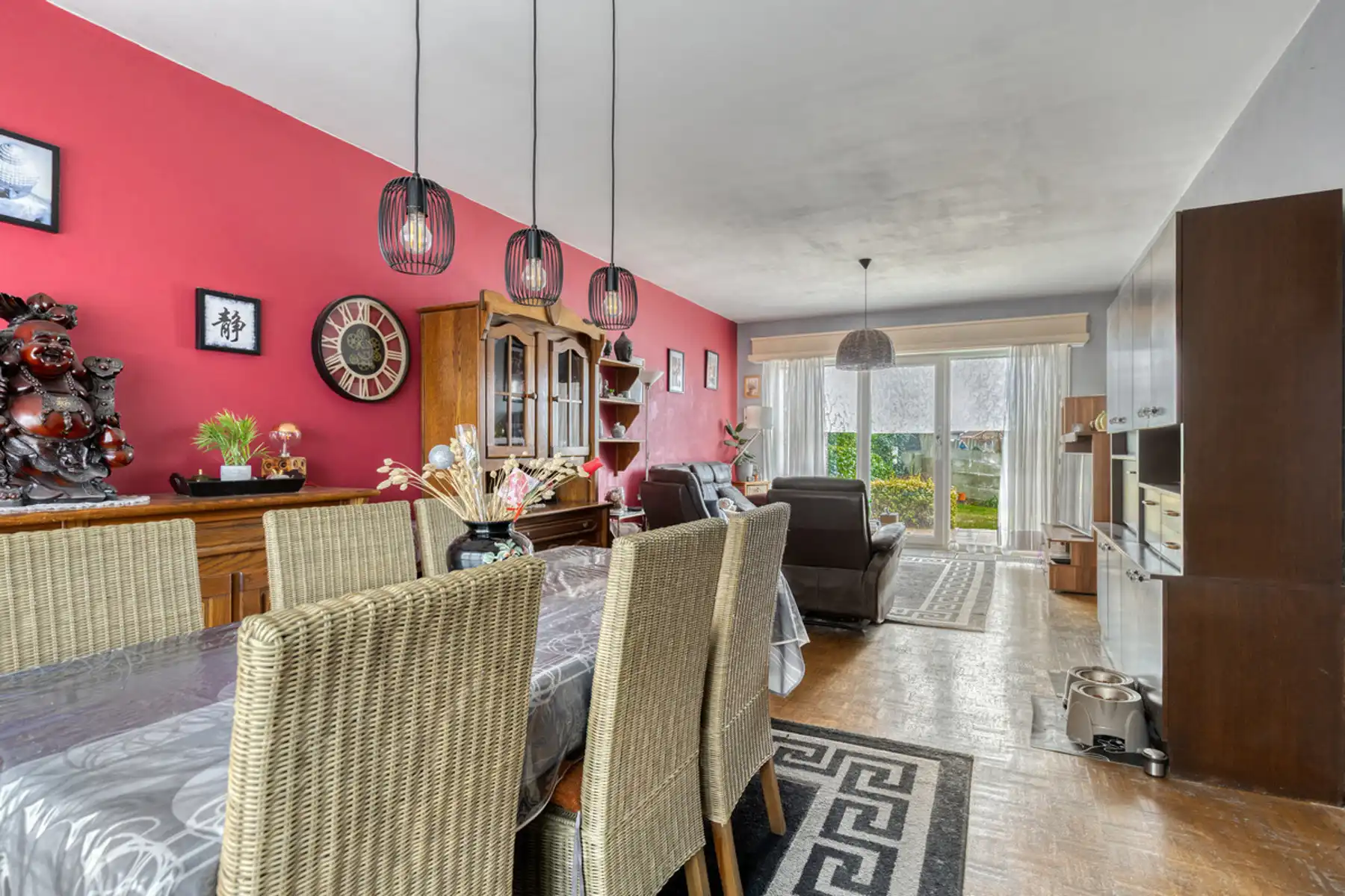 Ruime familiewoning (HOB) met garage en tuin! foto 5