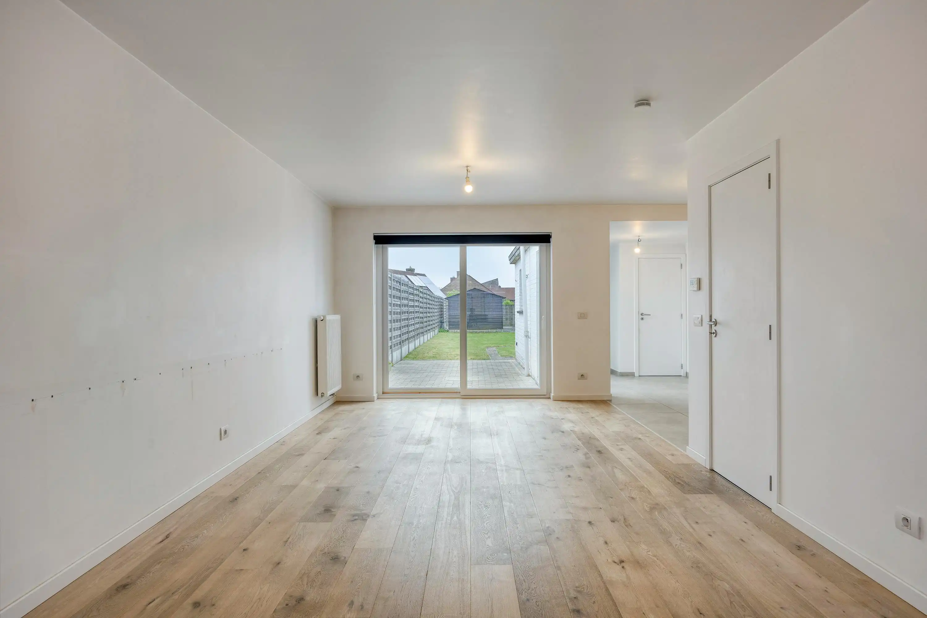 Recent gerenoveerd huis met 3 kamers te koop in Beveren-Leie foto 3