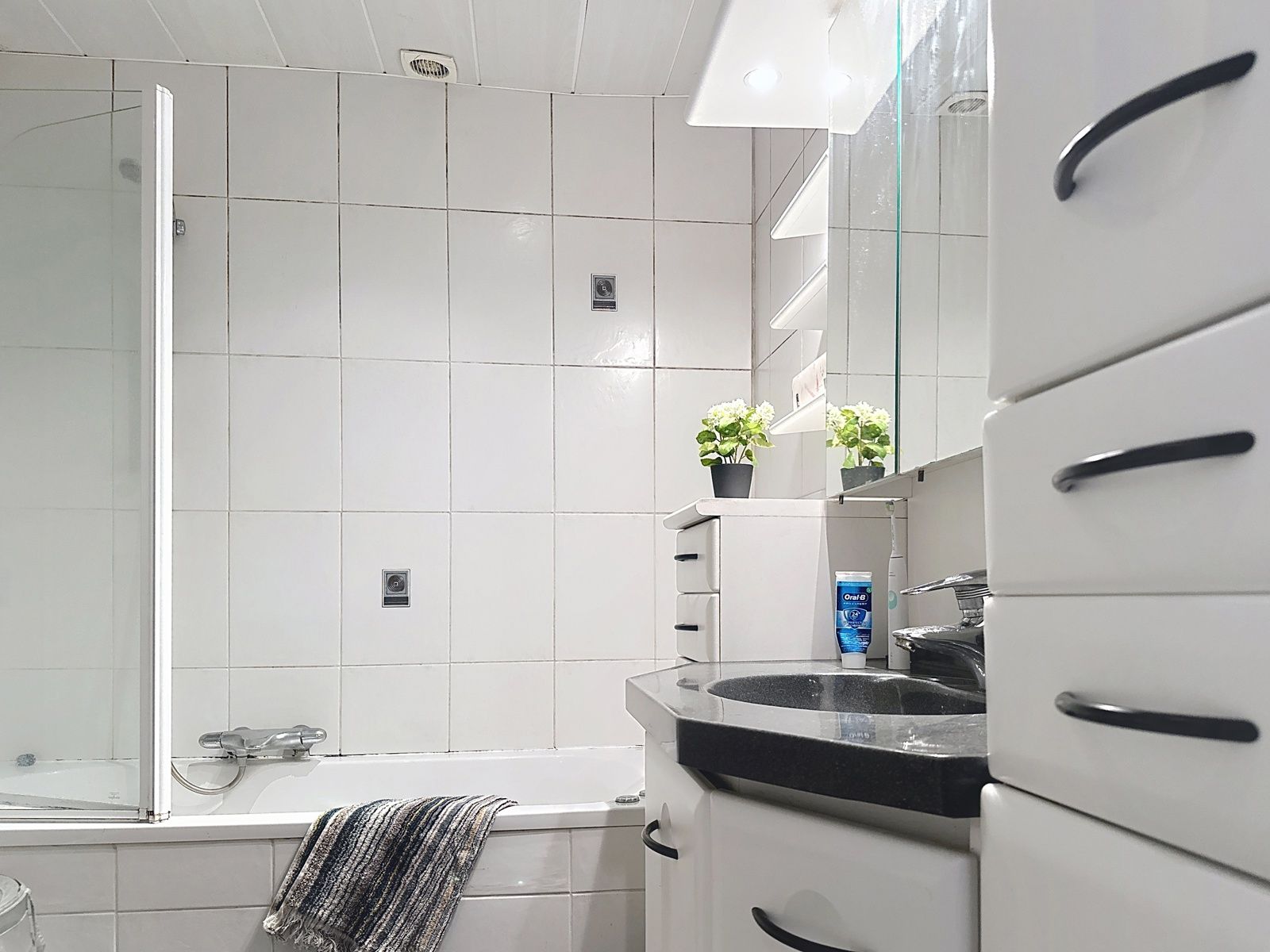 Gelijkvloersappartement met tuin en garagebox in rustige woonwijk te Schelle foto 13