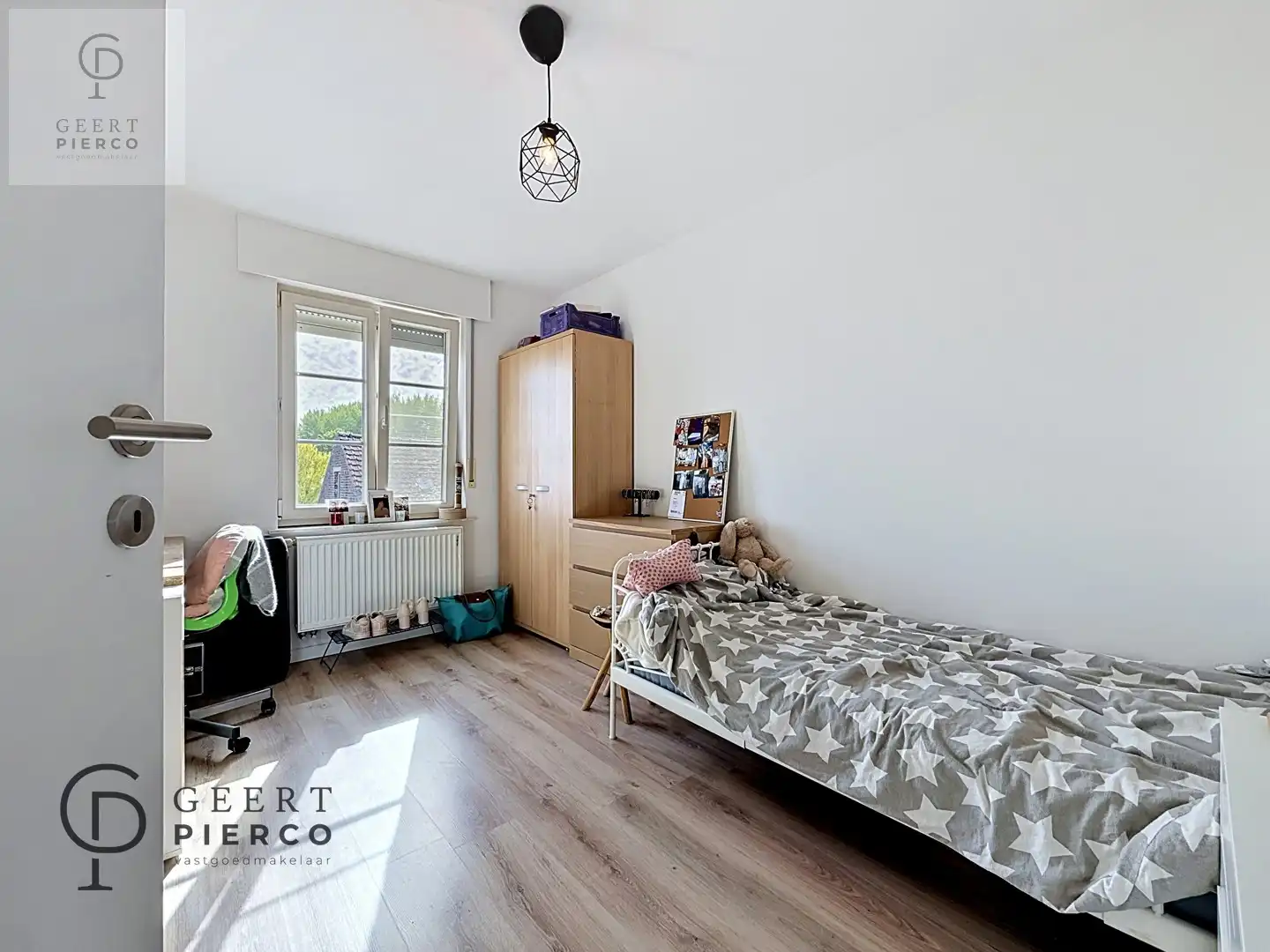 Knappe woonst op toplocatie foto 26
