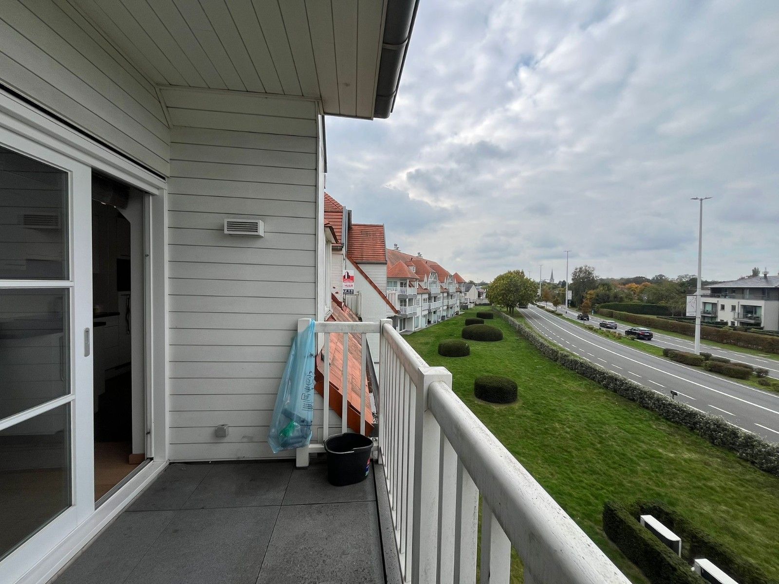 Uiterst ruim en luxueus appartement 130m² nabij het centrum van Waregem foto 6