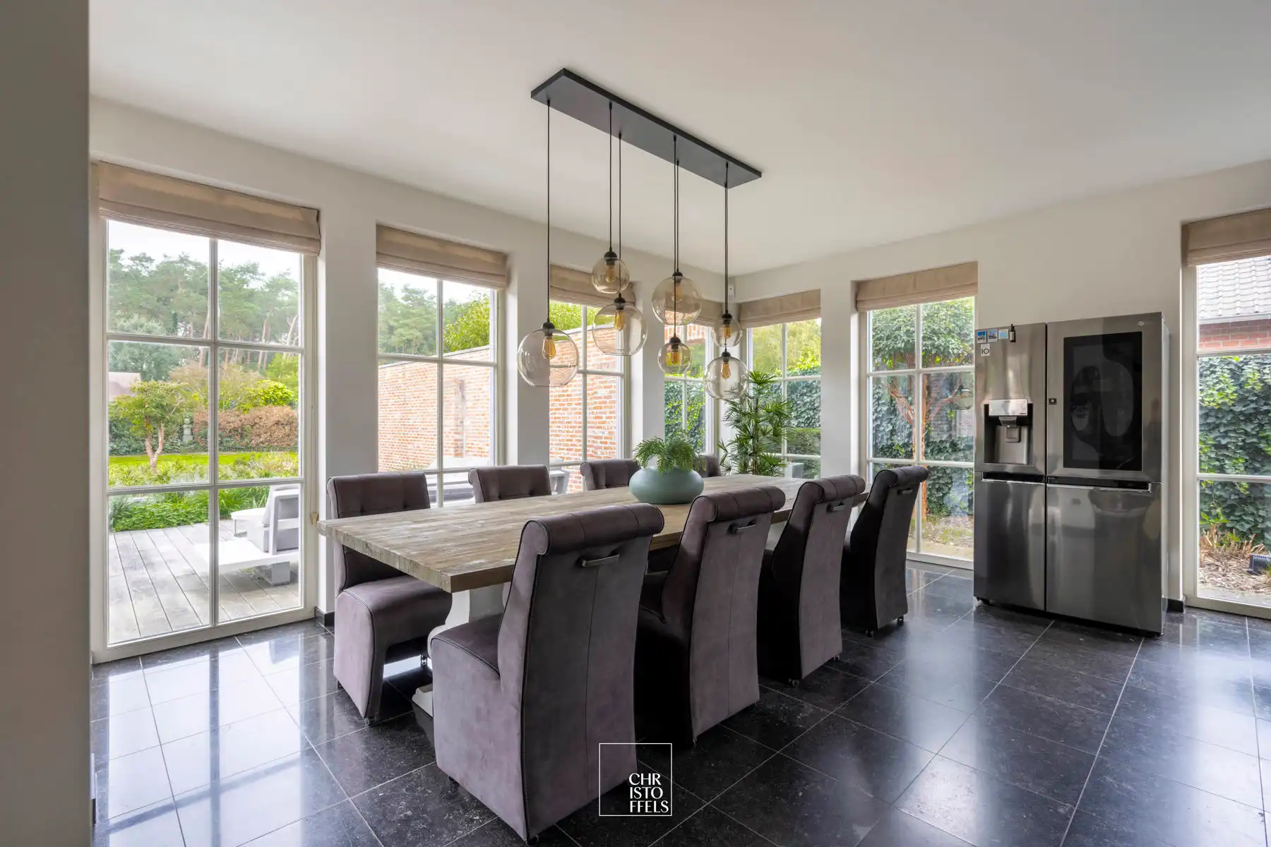 Exclusief landhuis met buitenzwembad op perceel van 2.787m² aan de bosrand. foto 42