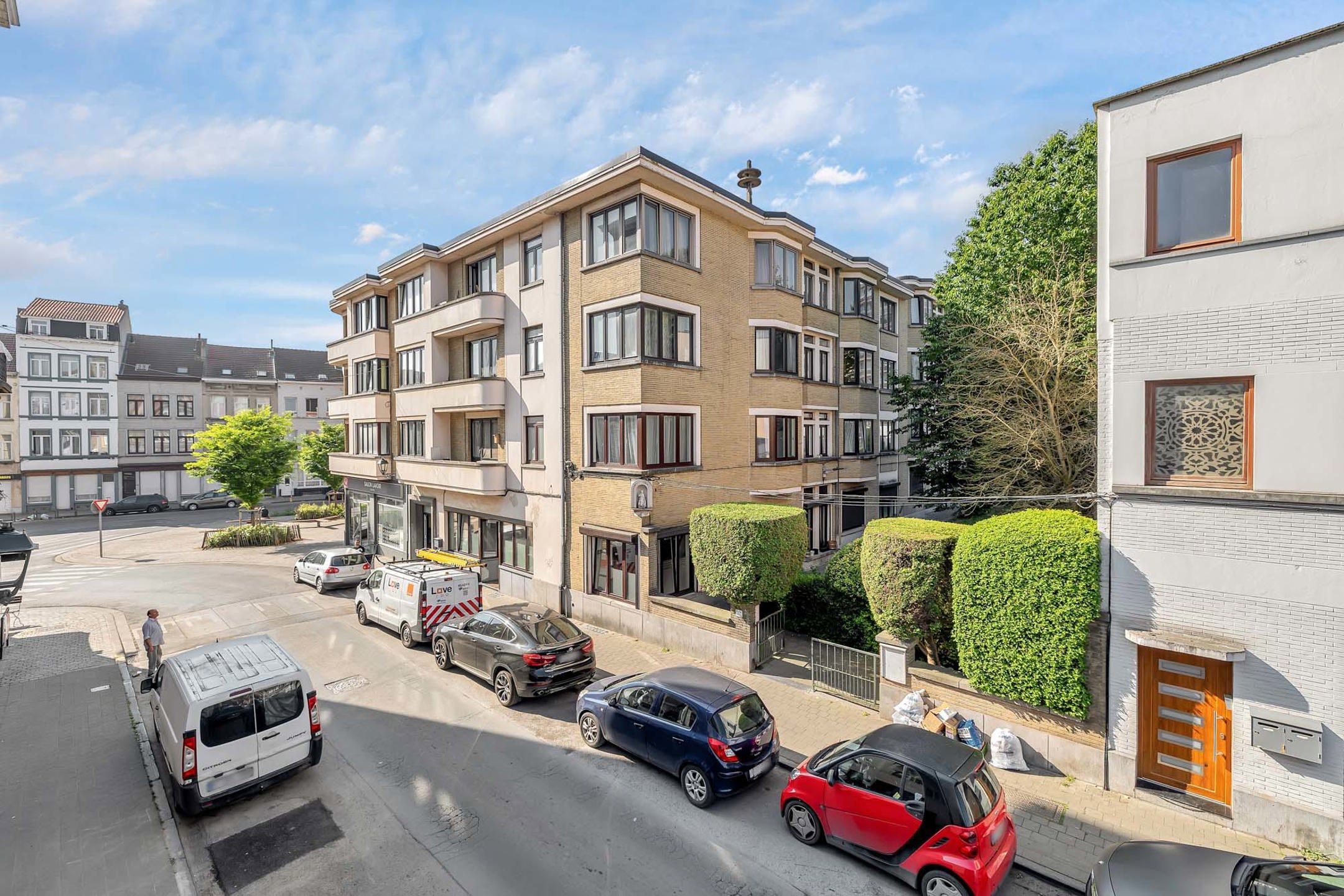 Instapklaar appartement met 2 slaapkamers te Anderlecht foto 14