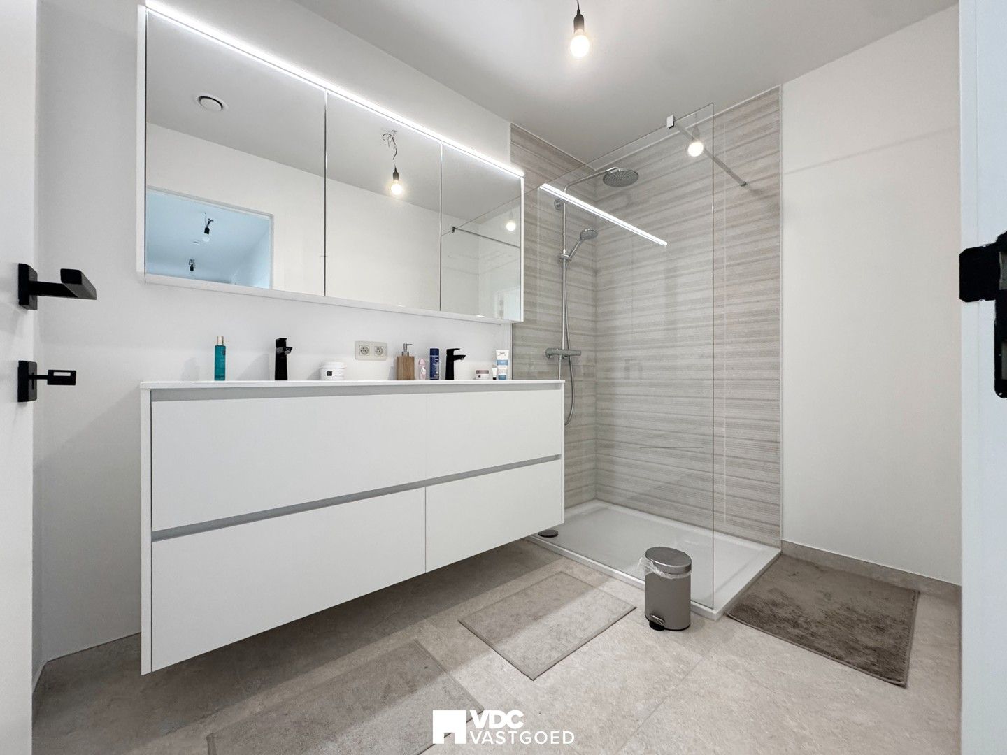 Appartement te huur foto 11