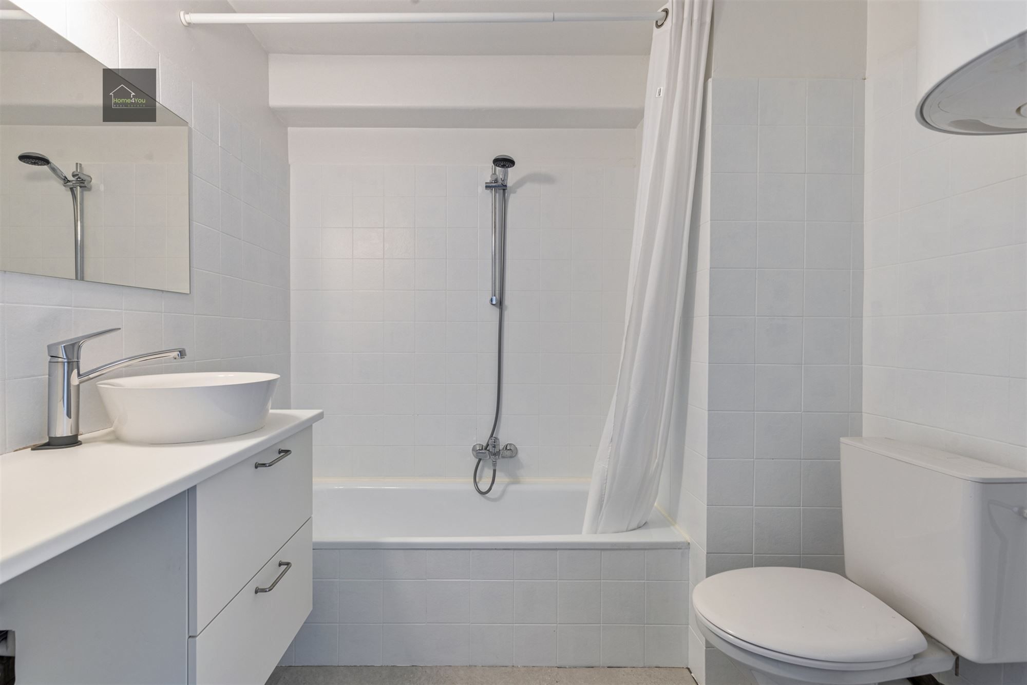Instapklare, gerenoveerde studio te Oostende!  foto 14