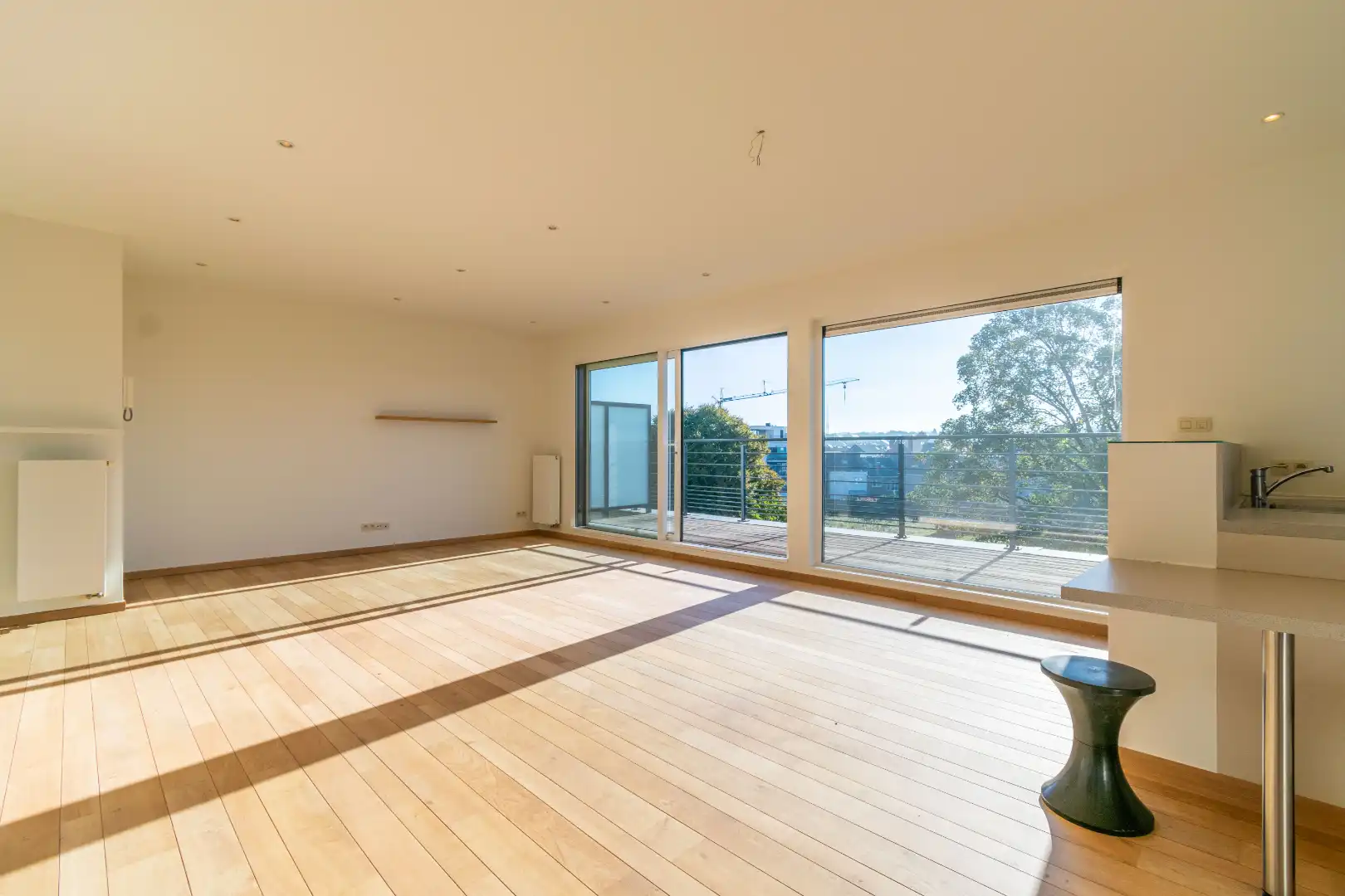 LICHTRIJKE PENTHOUSE MET 2 PANORAMISCHE TERRASSEN ! foto 8
