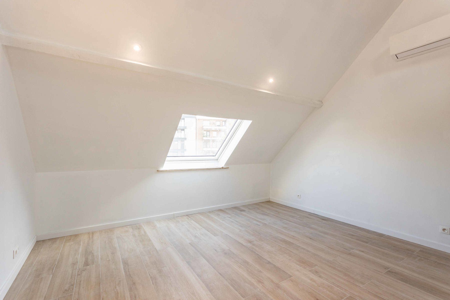 Volledig vernieuwd appartement  in het stadscentrum! foto 17