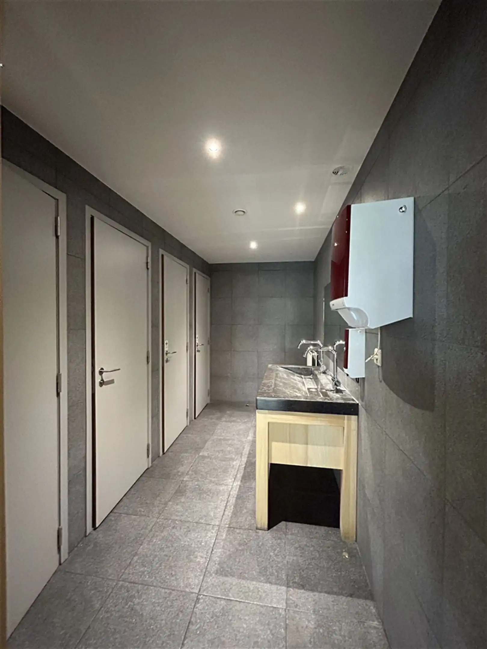 Kantoor te huur in Lummen met goede verbinding, vlakbij het Klaverblad foto 35