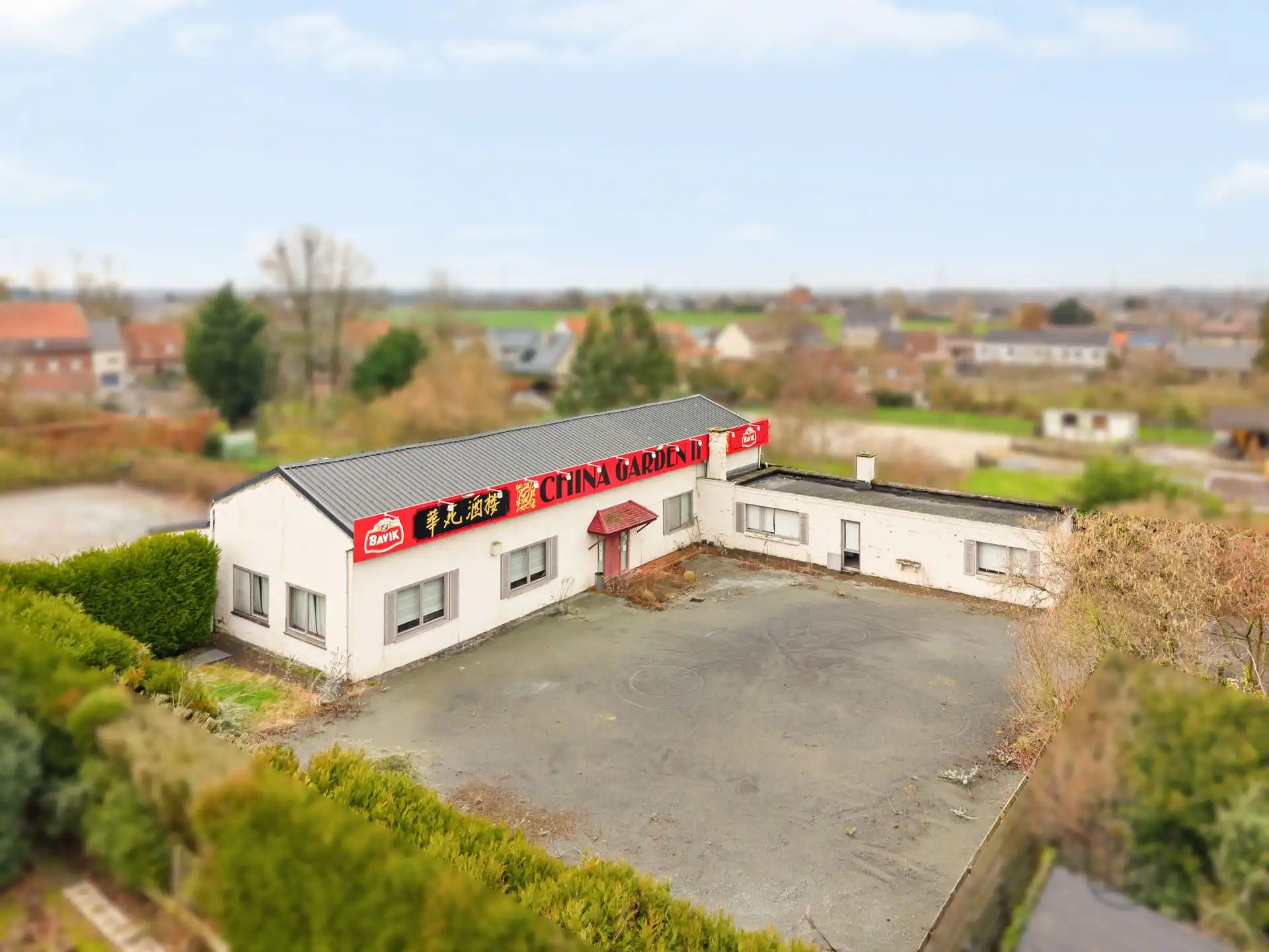 Mooi gelegen handelspand/projectgrond foto 3