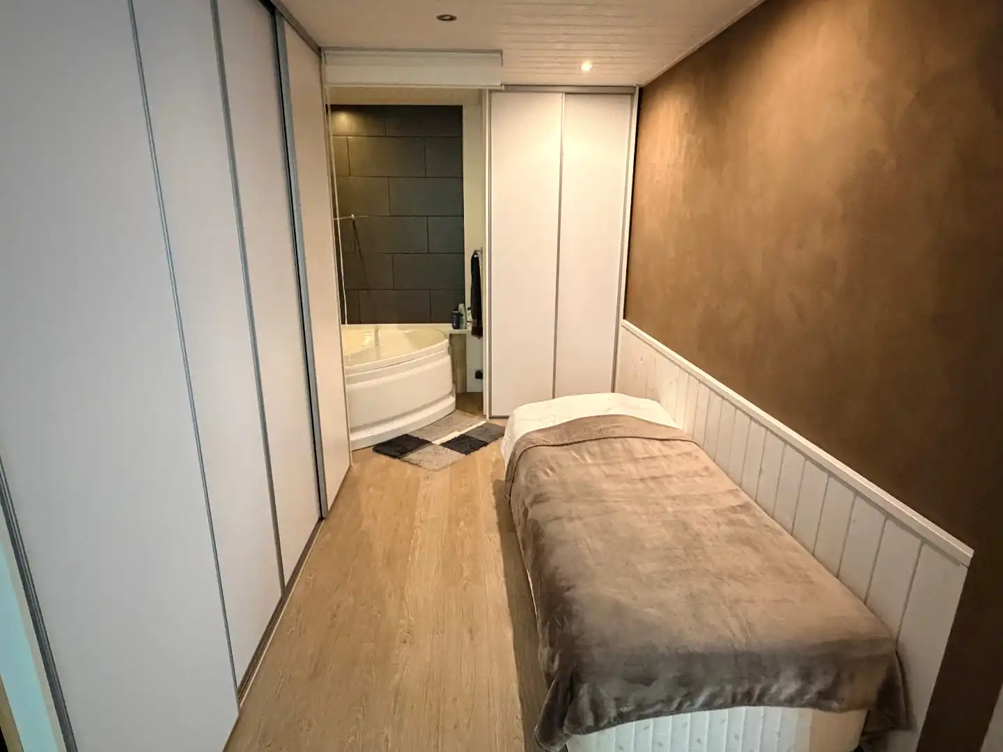 Charmant appartement met twee ruime slaapkamers foto 9