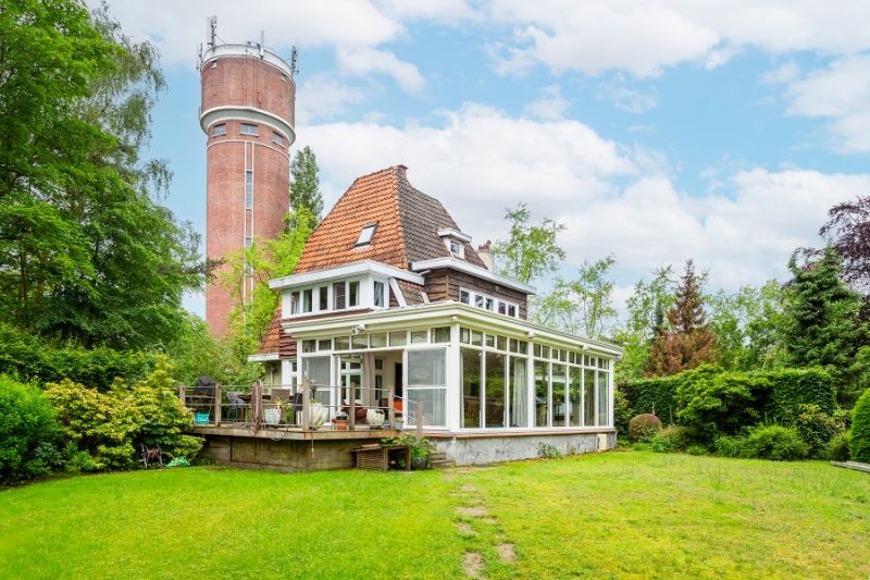 Karaktervolle villa in oase van groen, toplocatie! foto 3