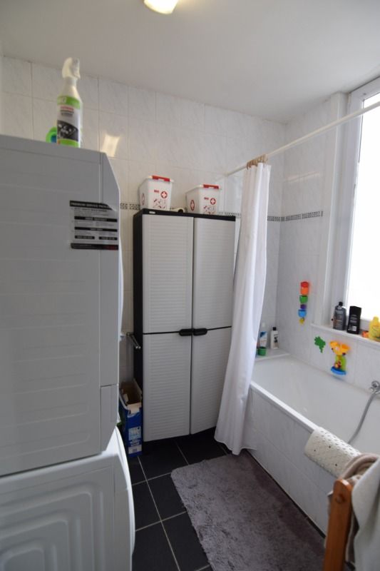 Ruim appartement met twee slaapkamers in het centrum van Blankenberge. In een gebouw zonder lift. foto 7