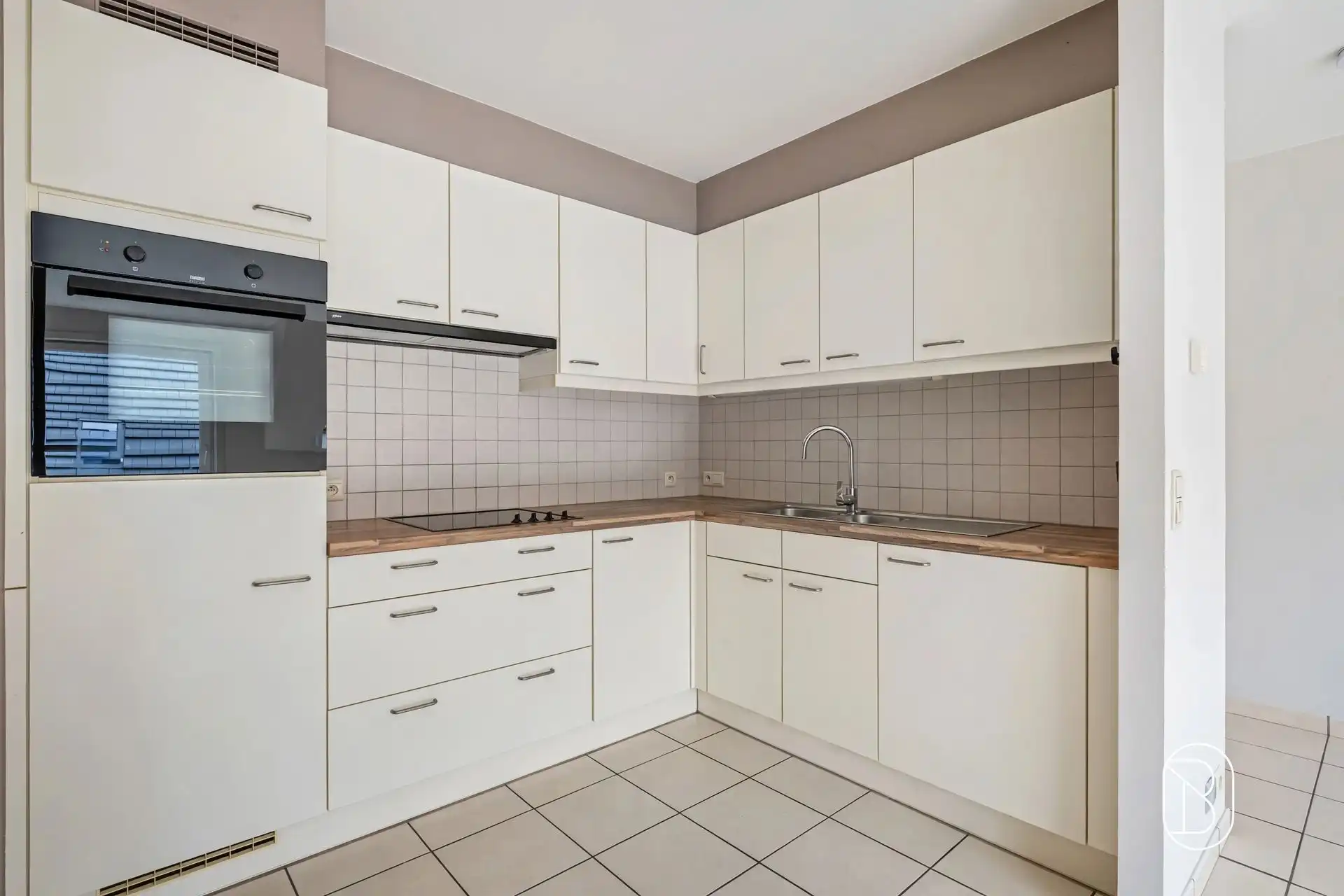 Instapklaar appartement nabij centrum Avelgem foto 6