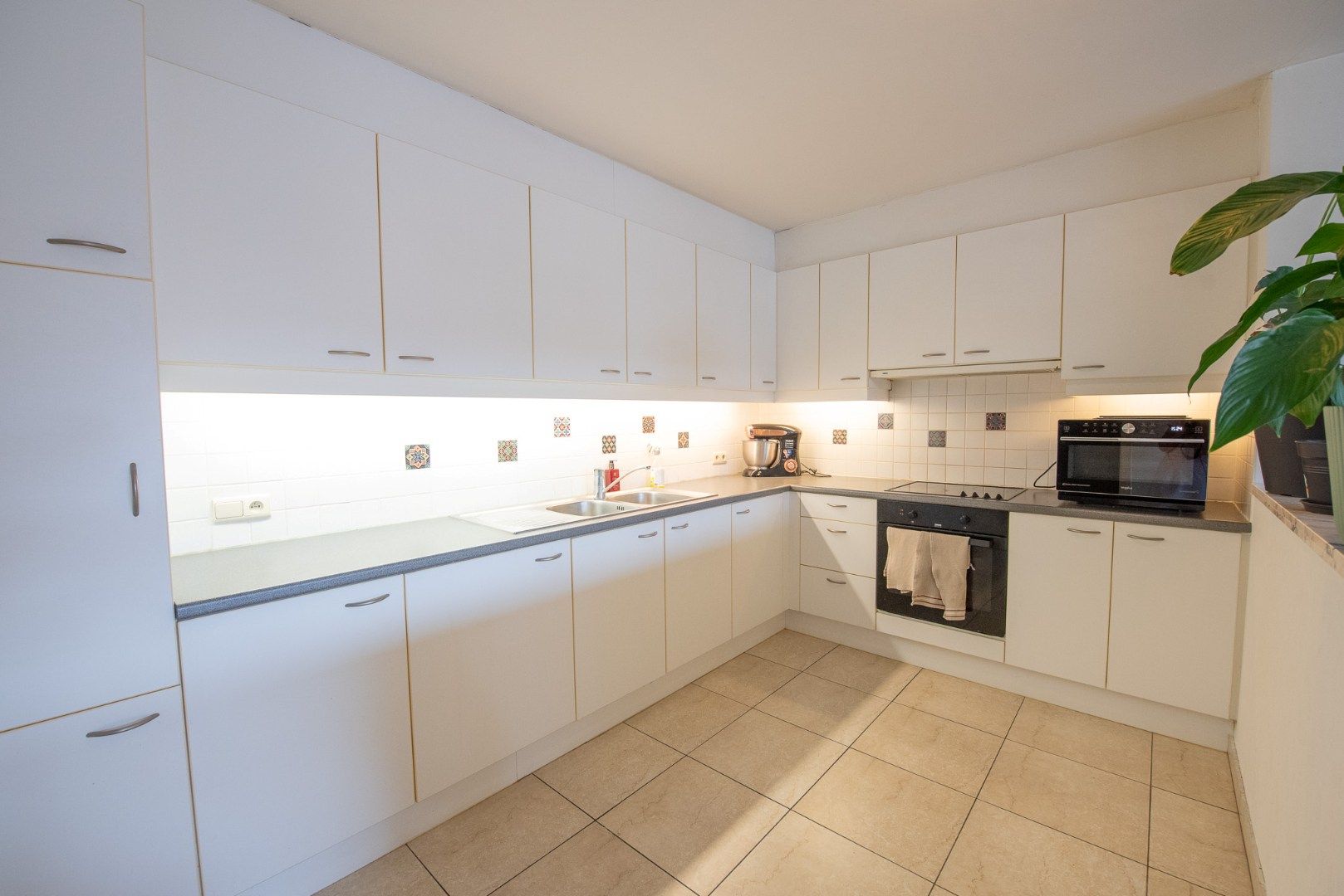Goed gelegen appartement te Zulte! foto 5