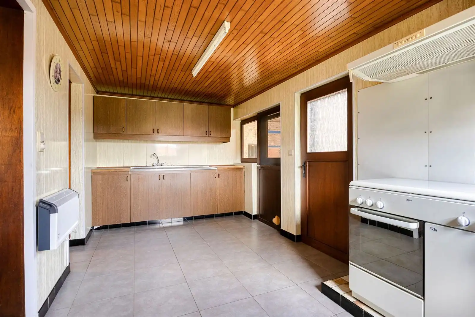 Woning met ruime loods te koop op 18 are 78ca foto 8