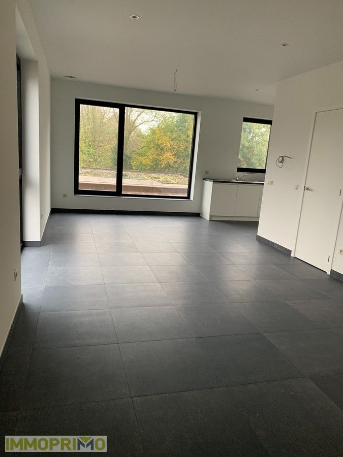 Nieuwbouw Praktijkruimte met Duplex Appartement (3 Slaapkamers) en Tuin foto 10