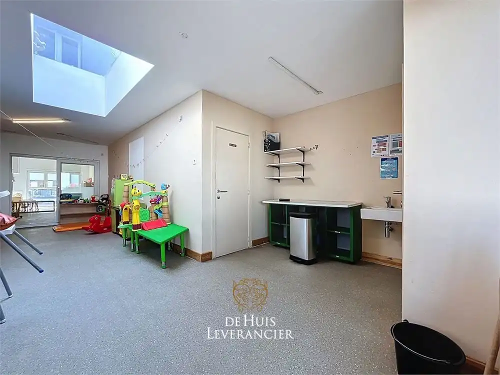 Uniek gebouw met handel en woongelegenheden te koop in Rumst foto 13