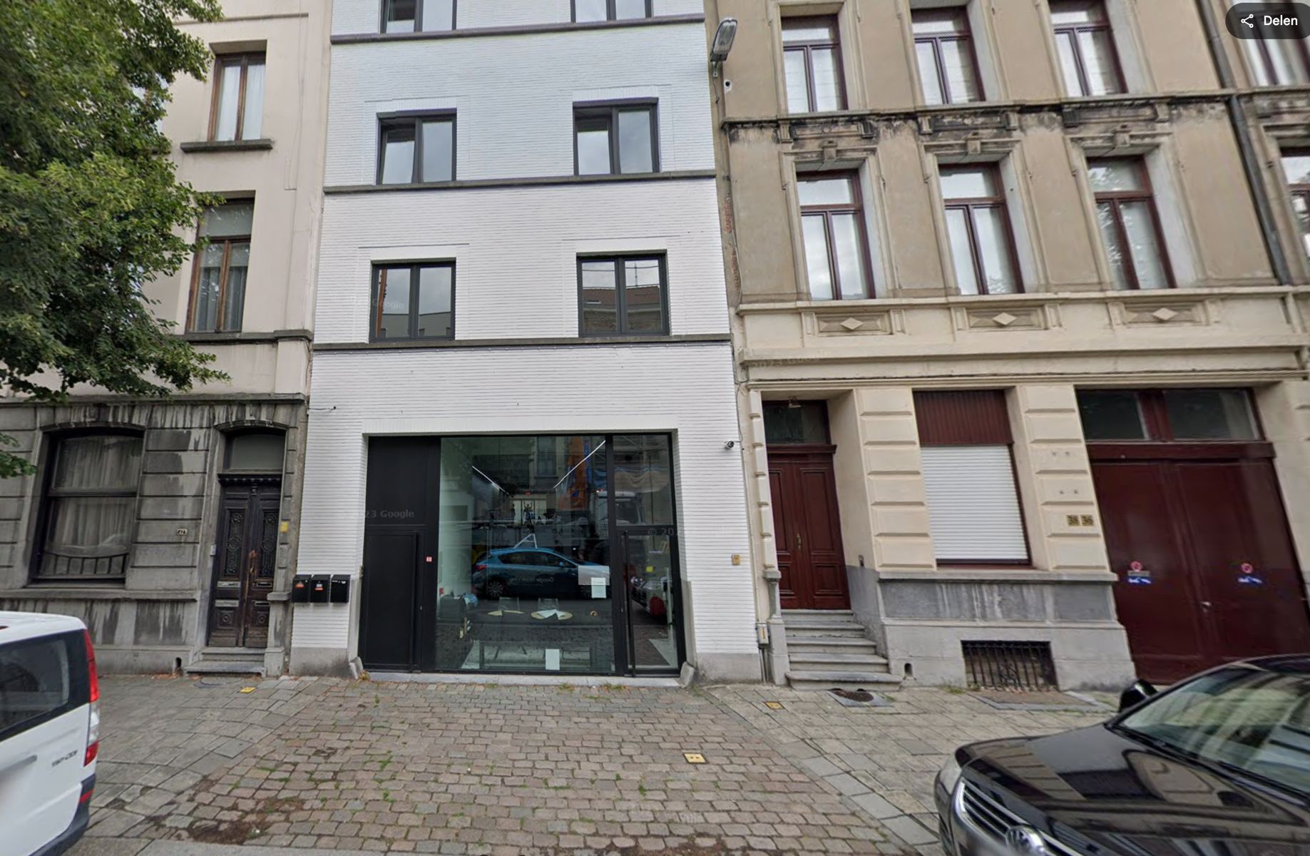 Instapklaar kantoor met terras in Antwerpen-Zuid  foto {{pictureIndex}}